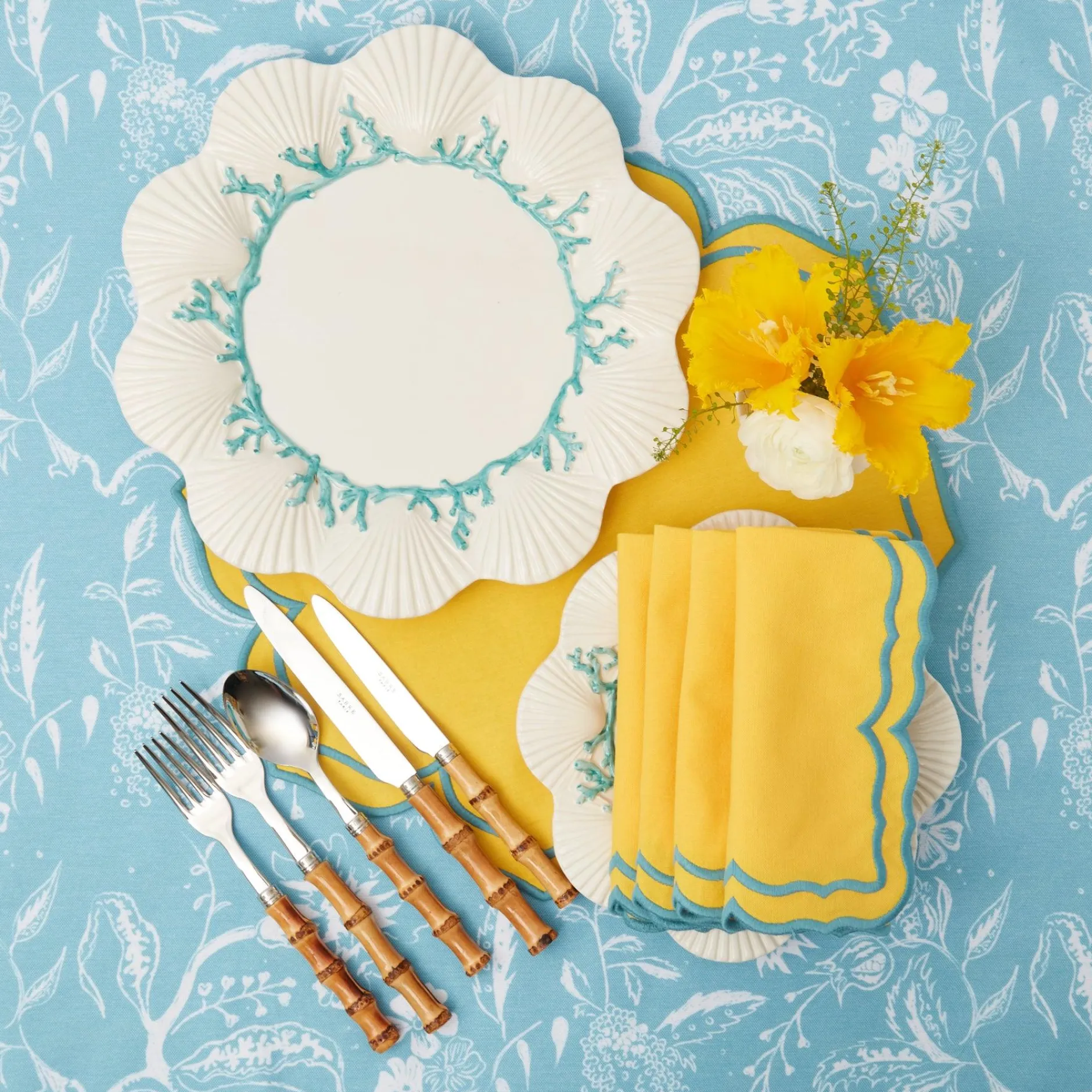 Clearance Mrs. Alice Blue Coral Dinner Plates (Set Of 4)