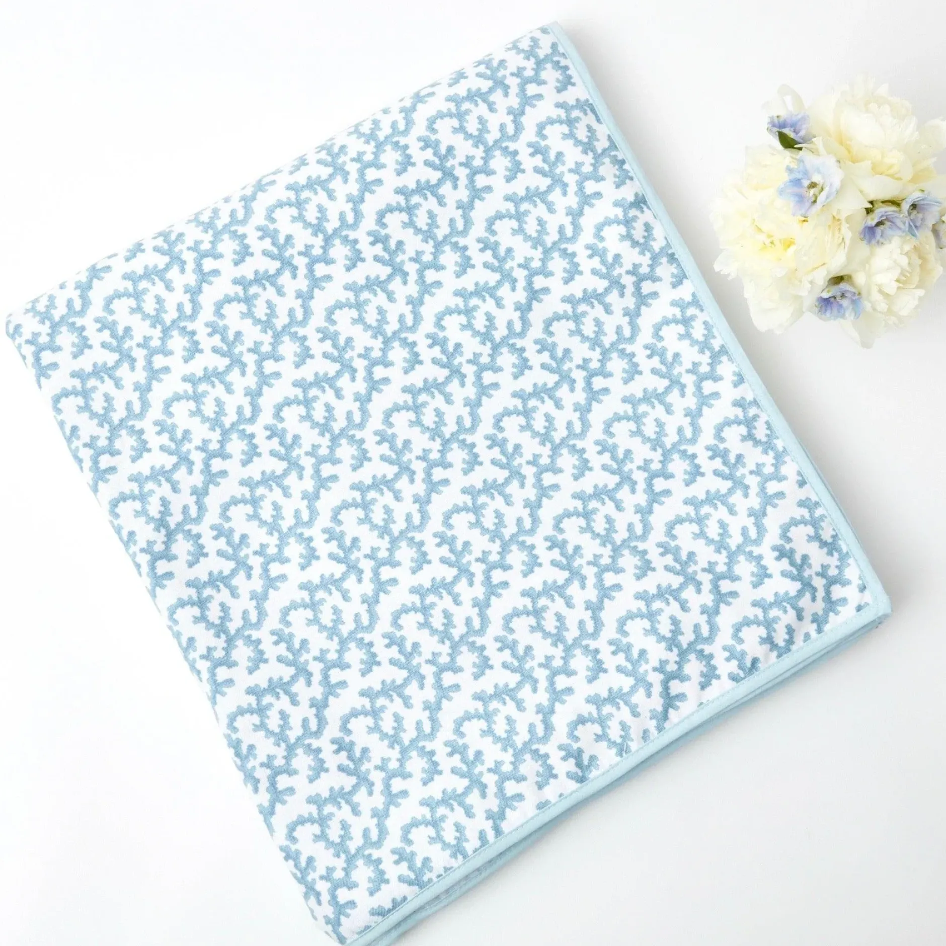 Online Mrs. Alice Blue Coral Tablecloth