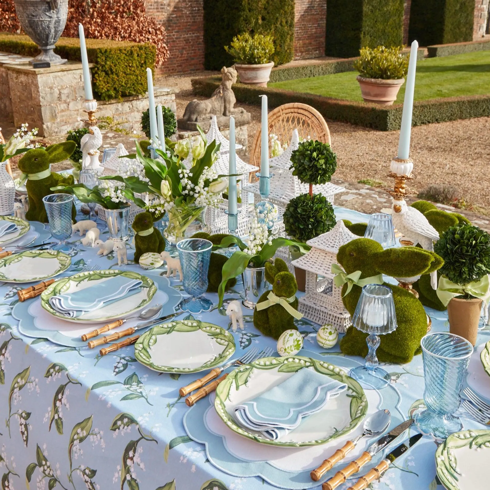 Hot Mrs. Alice Blue Lily Of The Valley Tablecloth