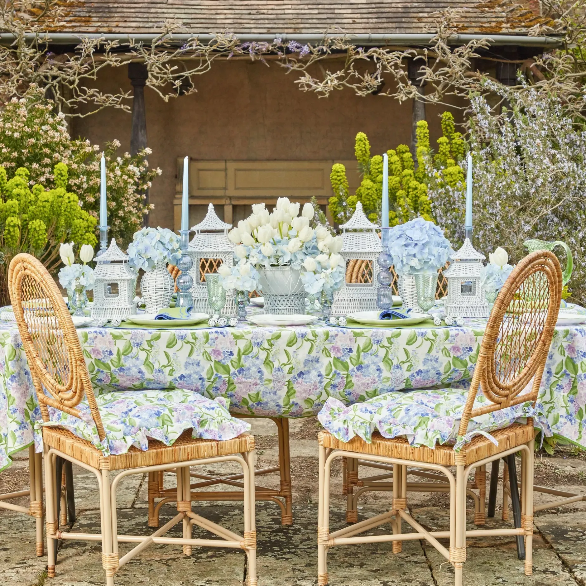 Discount Mrs. Alice Blue Tulip Dinner Plates (Set Of 4)