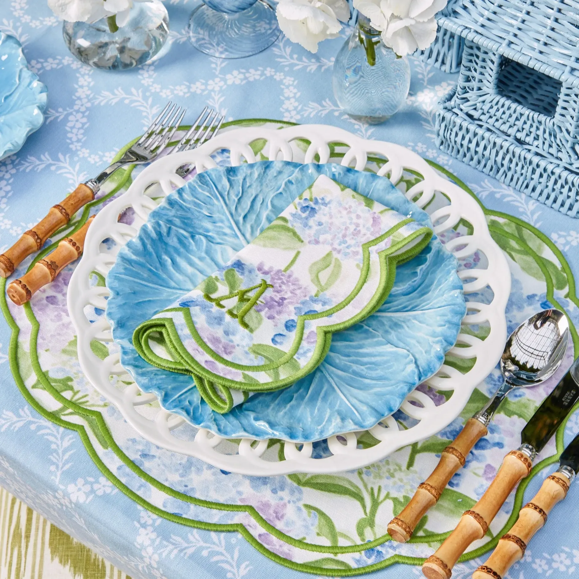 Mrs. Alice Camilla Hydrangea Placemats & Napkins (Set Of 4)