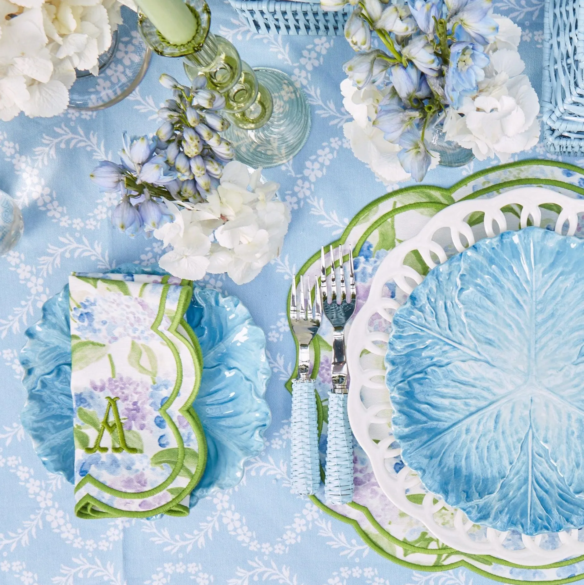 Mrs. Alice Camilla Hydrangea Placemats & Napkins (Set Of 4)