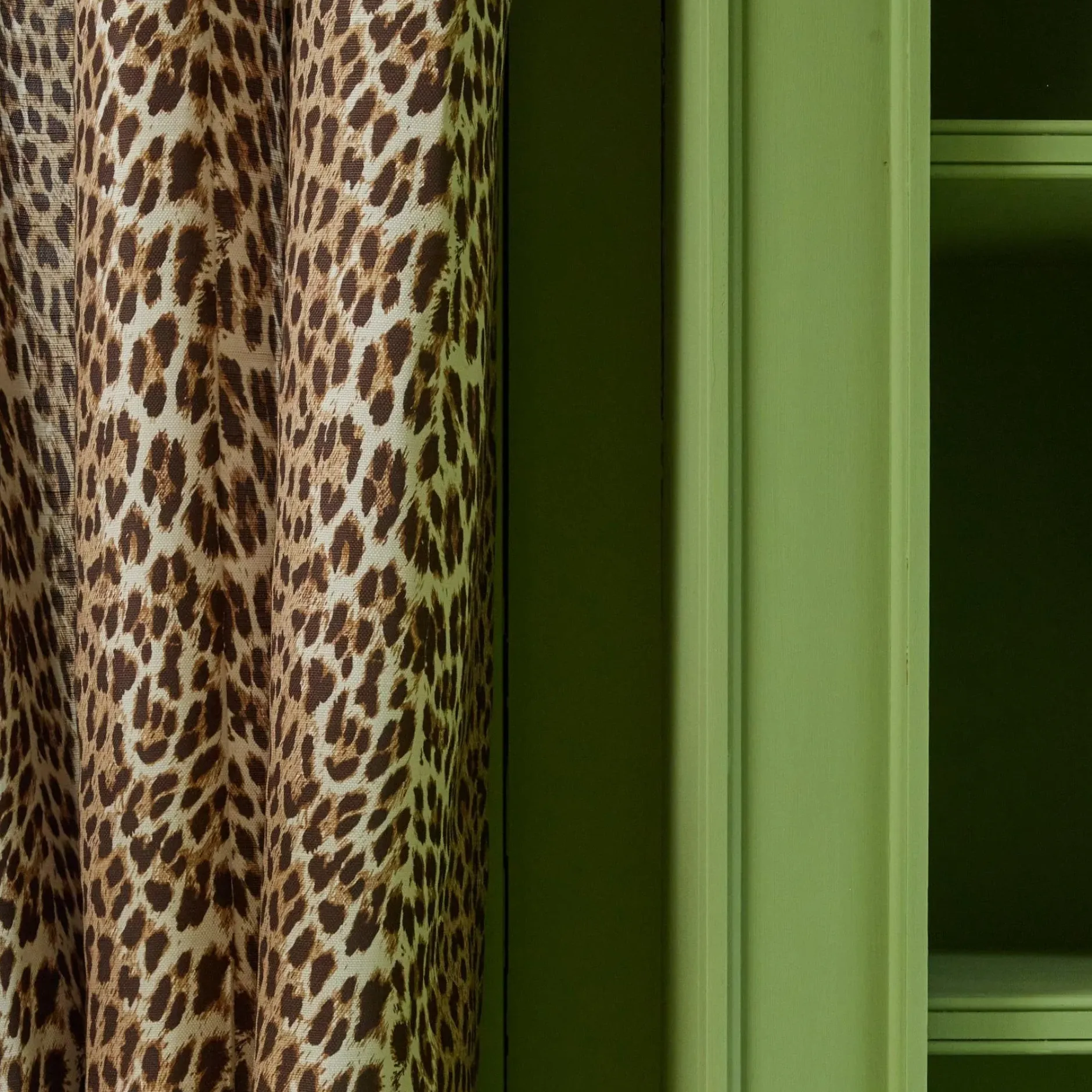 New Mrs. Alice Chestnut Brown Leopard Fabric