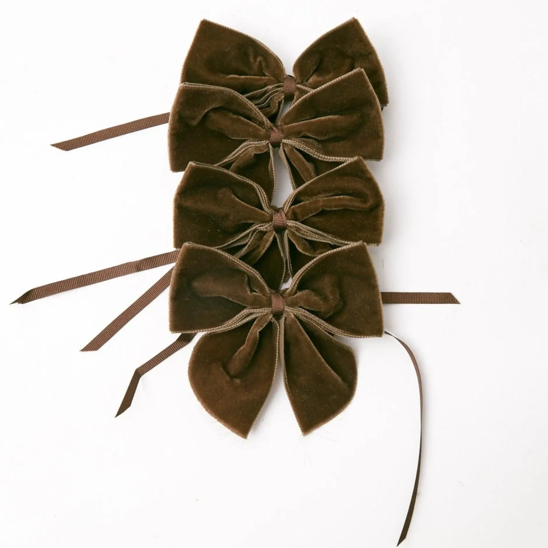 New Mrs. Alice Chocolate Brown Napkin Bows (Set Of 4)