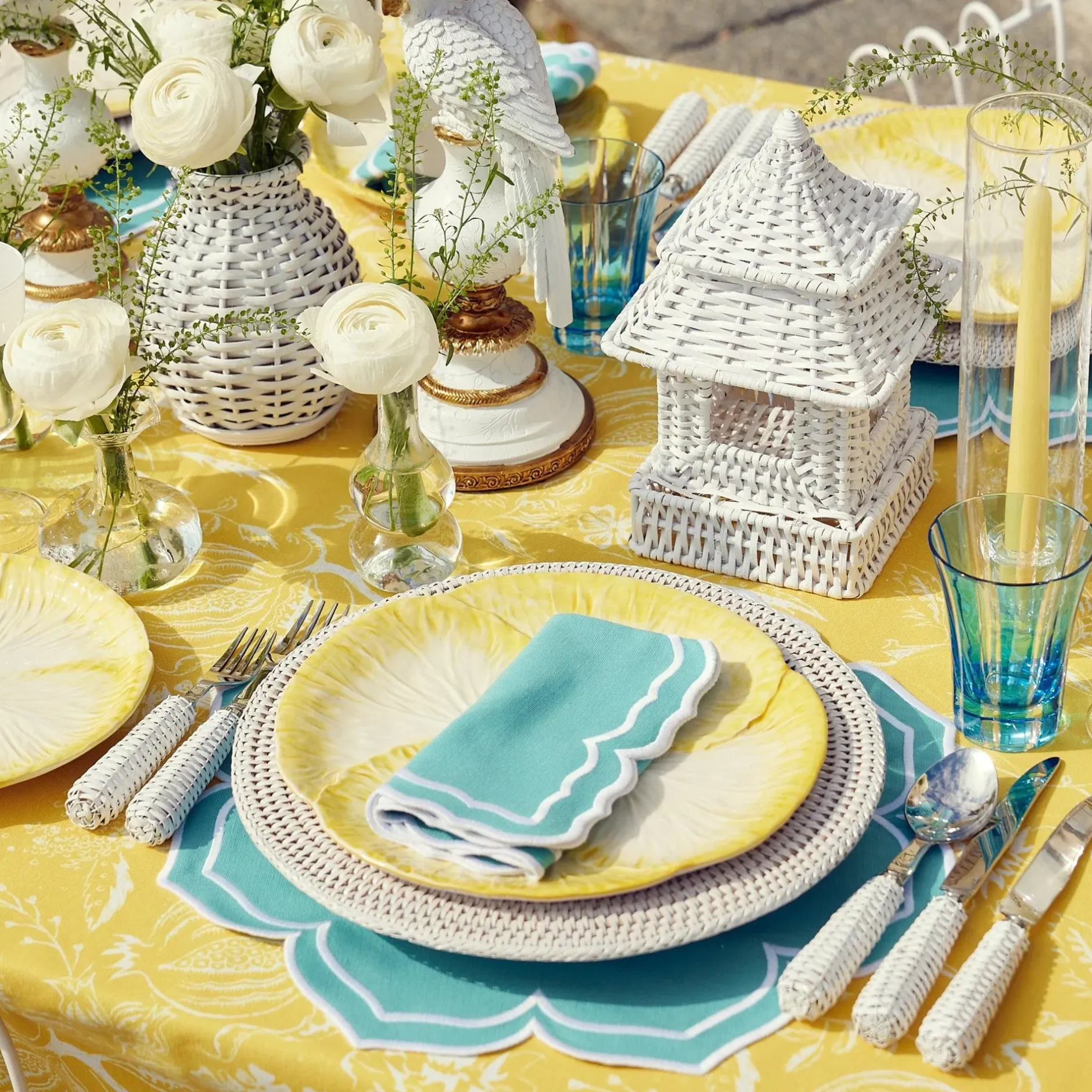 Hot Mrs. Alice Claudia Hurricane Candle Set