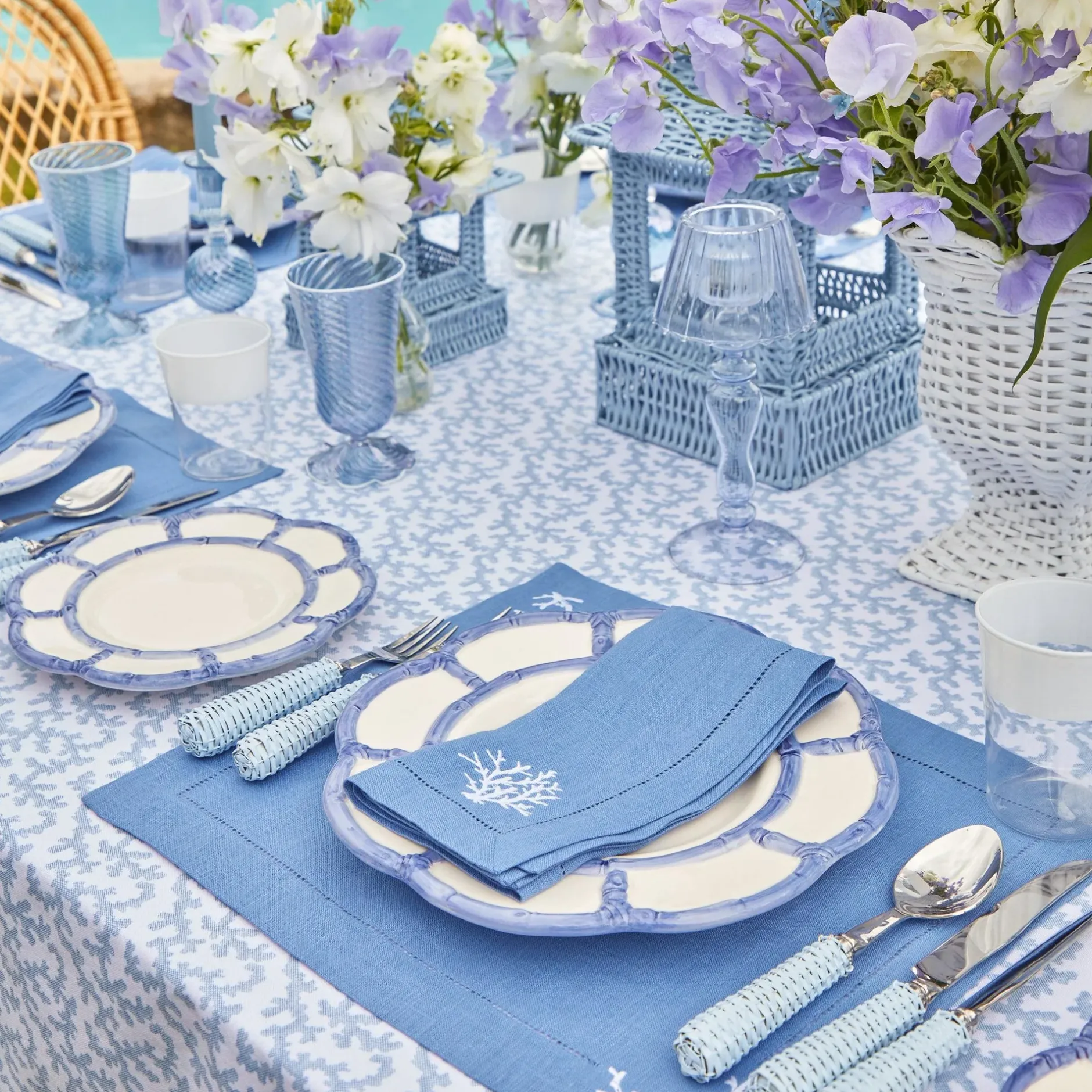 New Mrs. Alice Coral Blue Linen Napkins (Set Of 4)