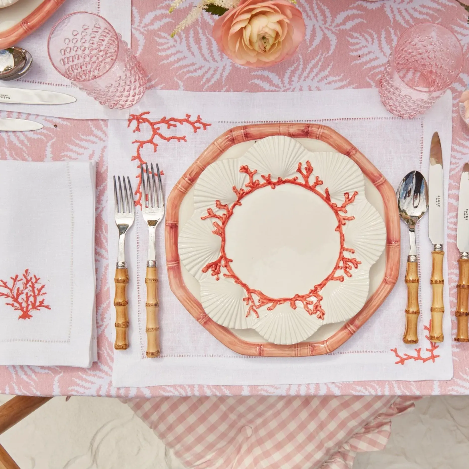 Clearance Mrs. Alice Coral Linen Placemats & Napkins (Set Of 4)