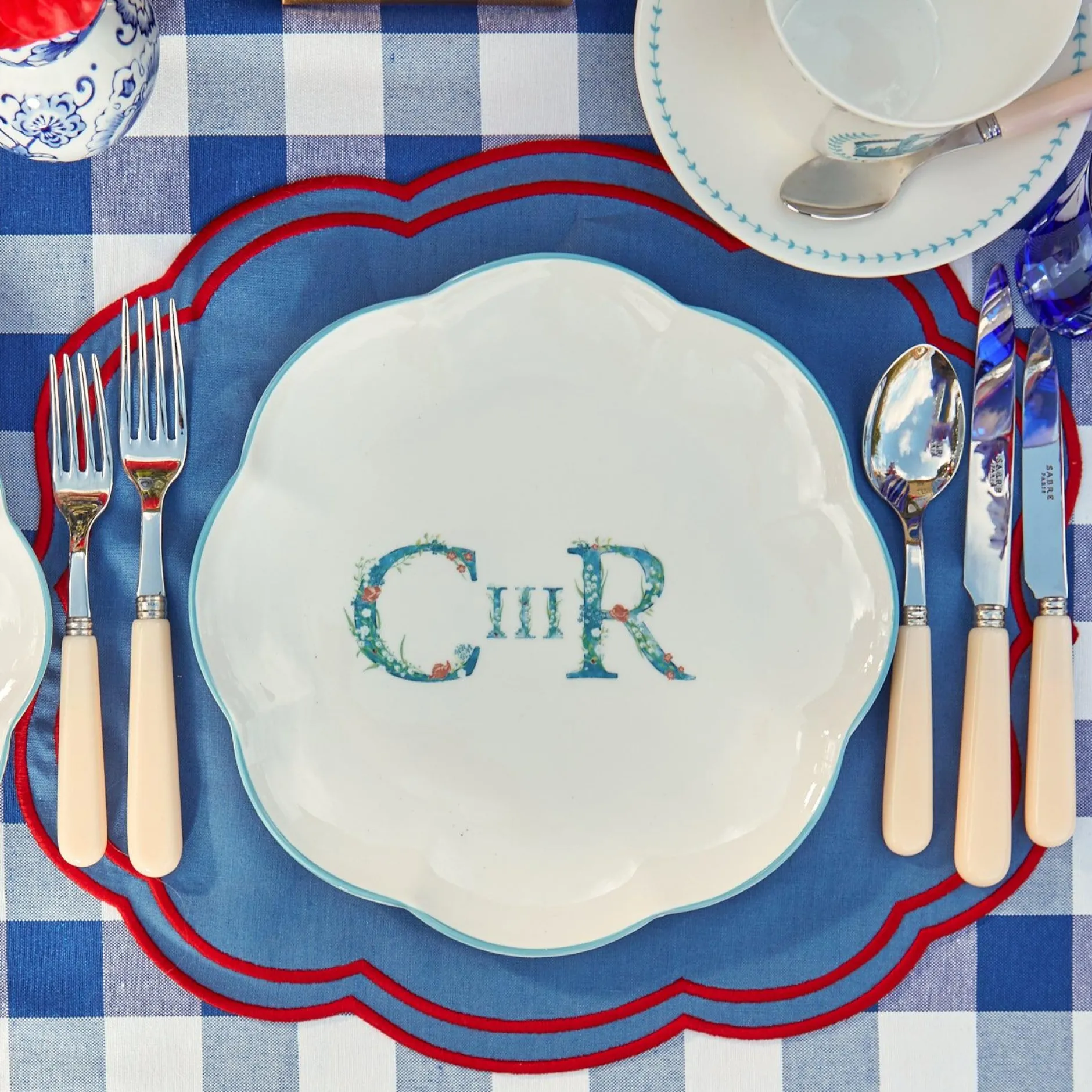 Hot Mrs. Alice Coronation Dinner Plates (Set Of 4)