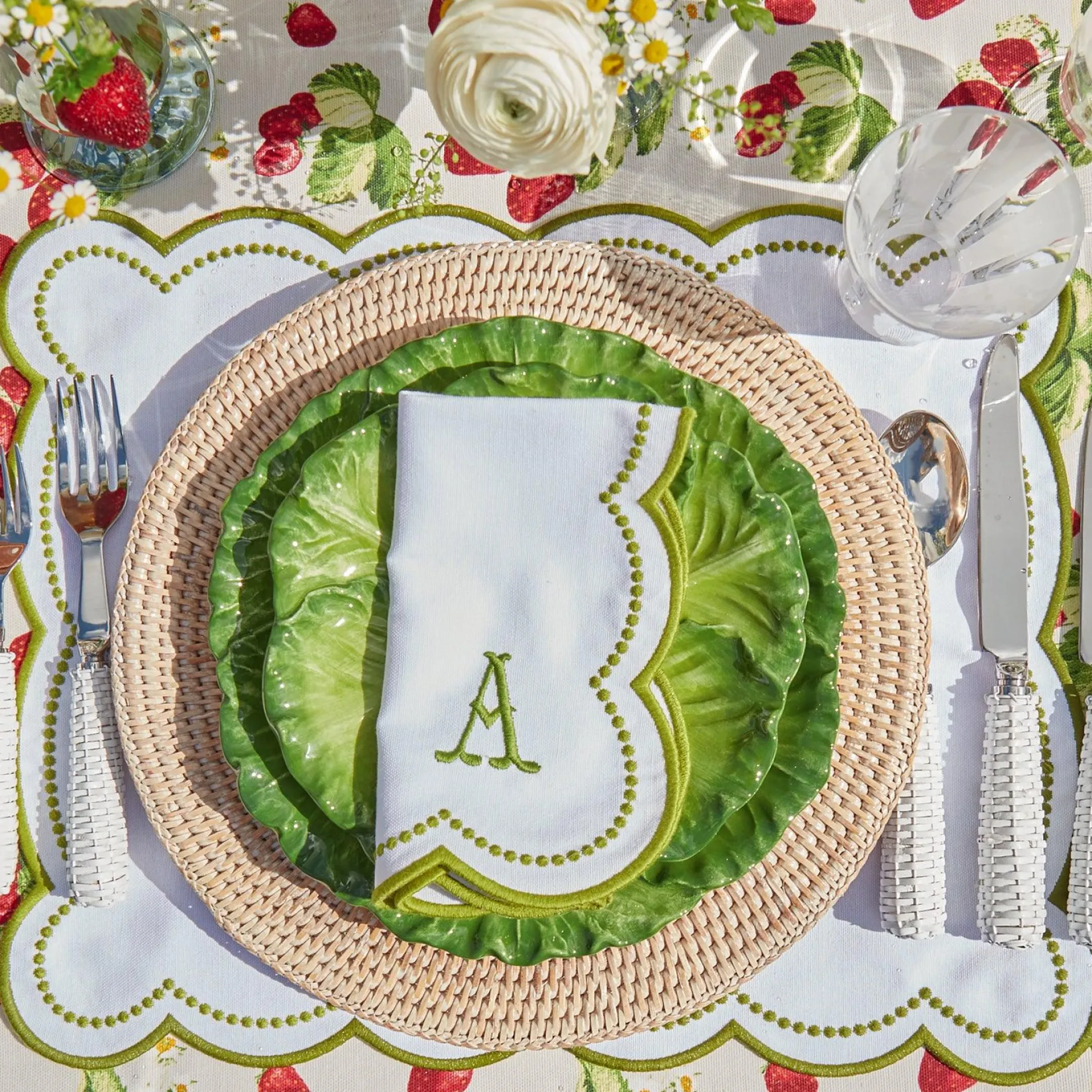 Best Mrs. Alice Elsa White & Green Napkins (Set Of 4)