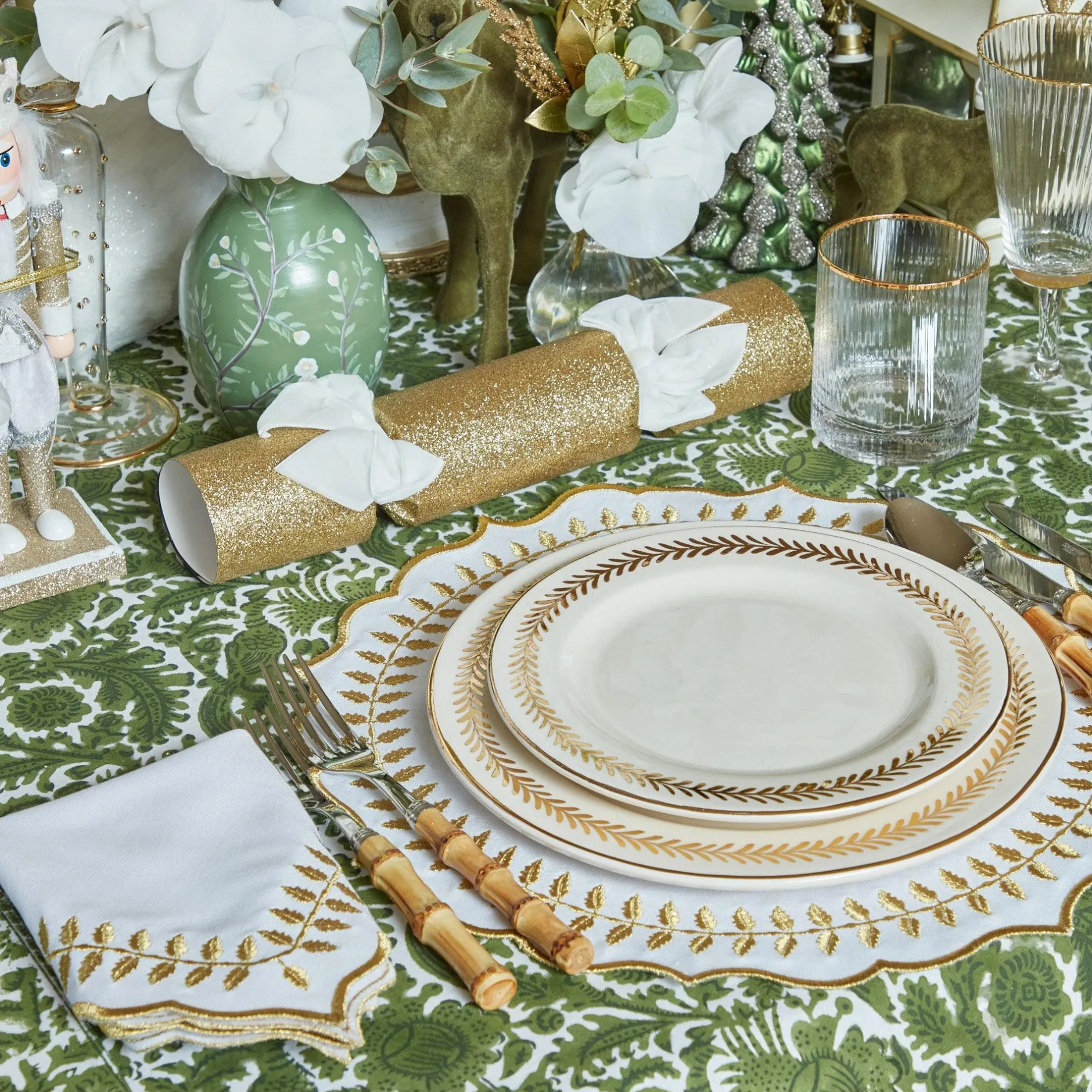 Hot Mrs. Alice Gold Garland Starter Plates (Set Of 4)