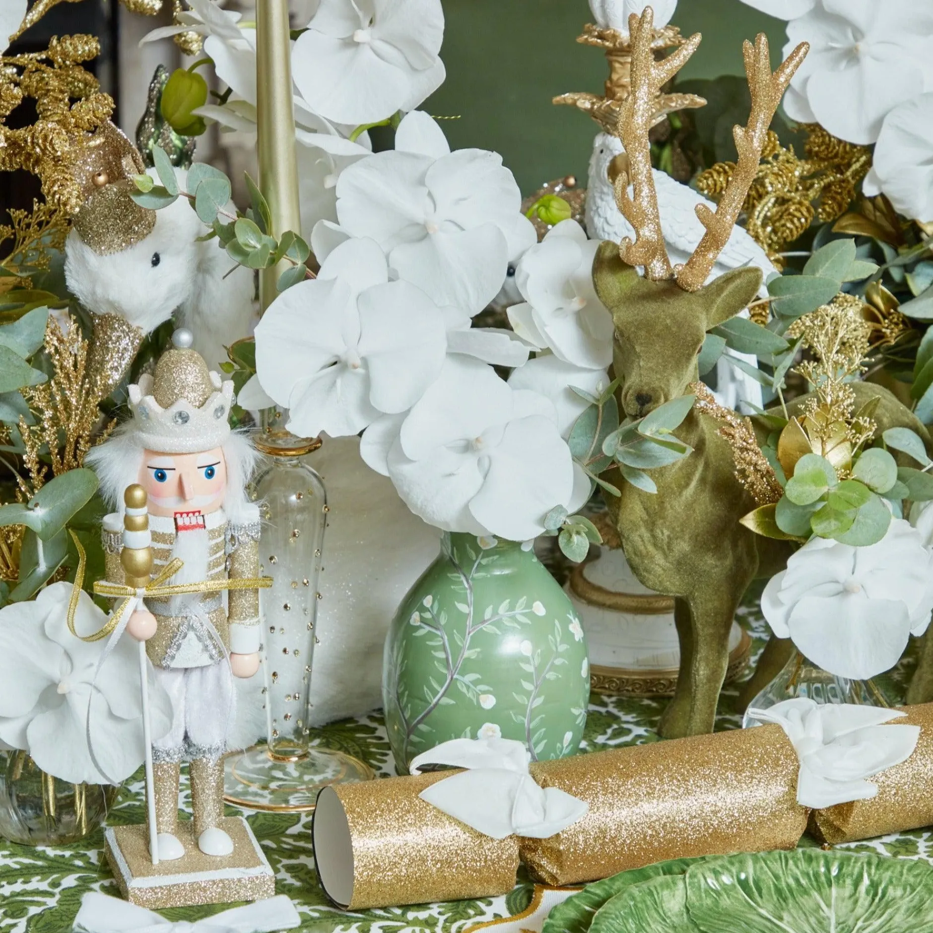 Clearance Mrs. Alice Hand Painted Tole Bud Vases (Set Of 3)