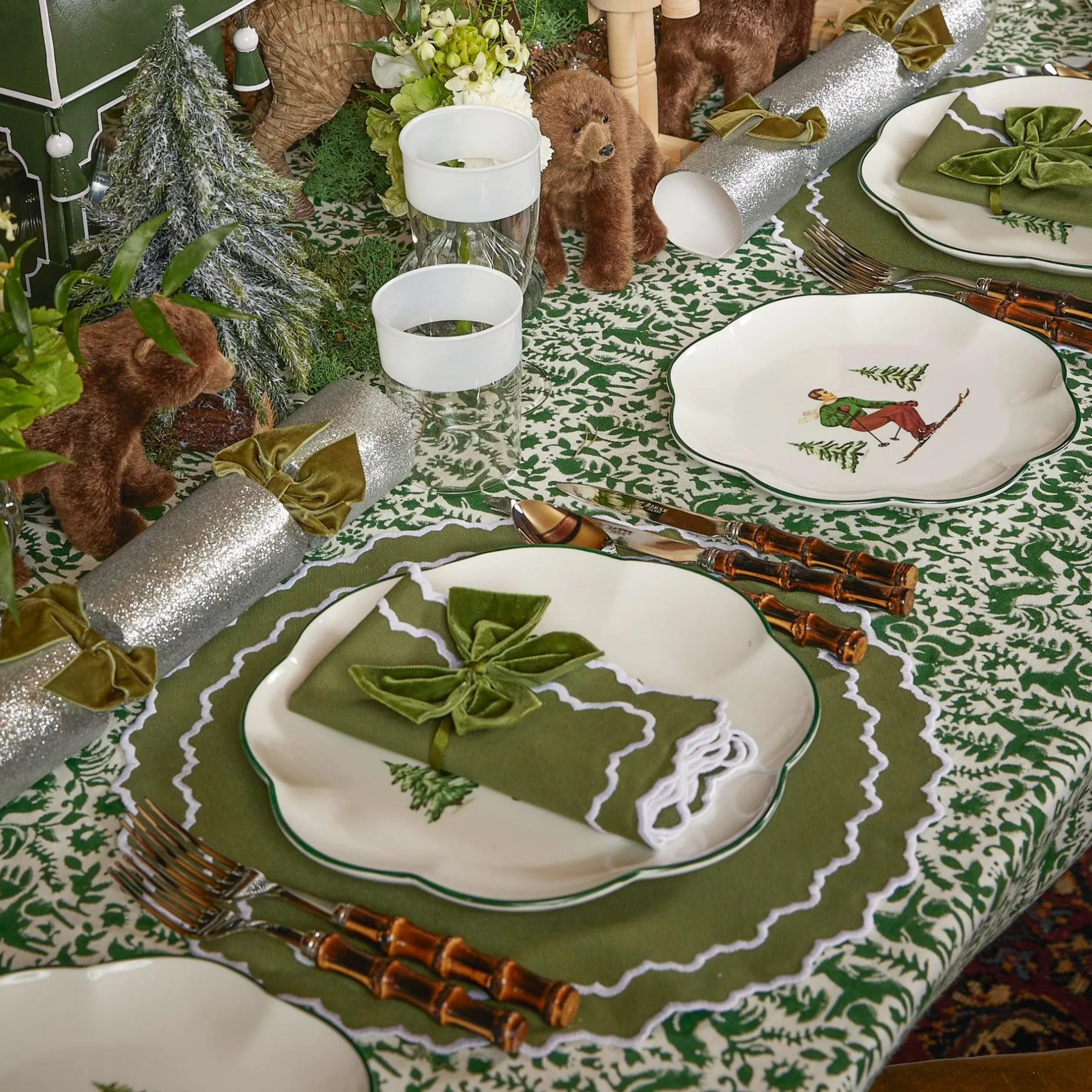 Sale Mrs. Alice Heidi & Hans Skier Dinner Plate (Set Of 4)