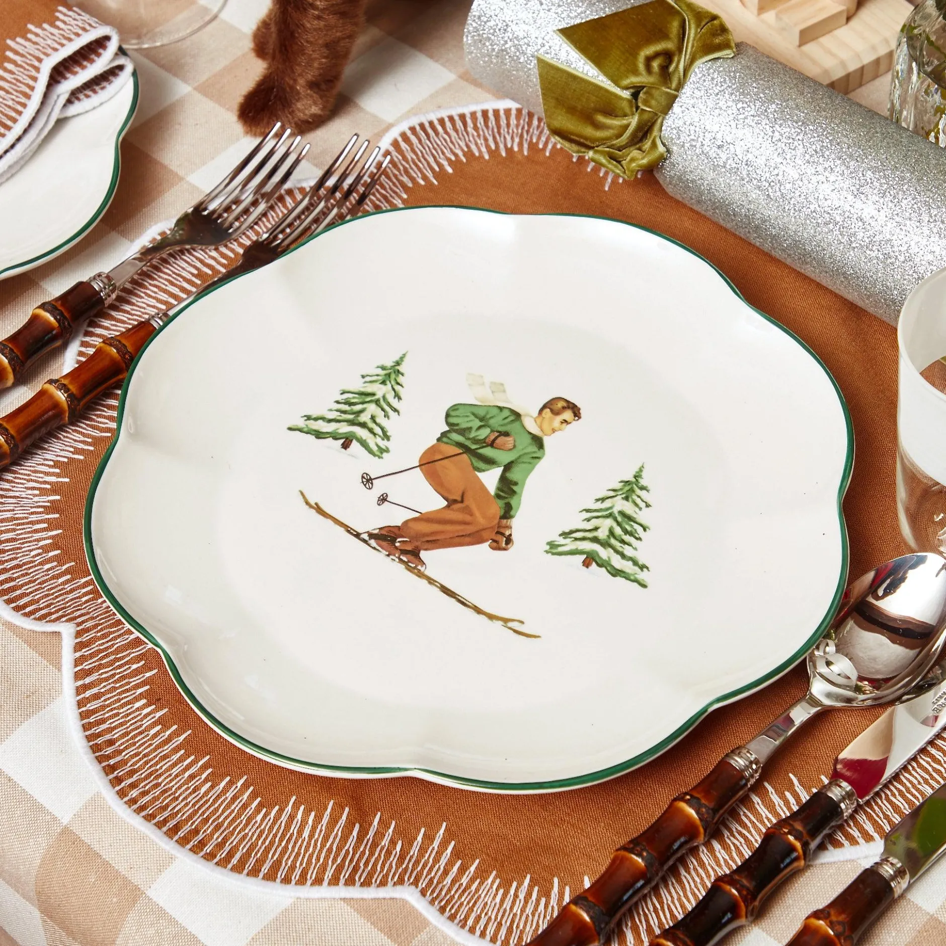 Sale Mrs. Alice Heidi & Hans Skier Dinner Plate (Set Of 4)