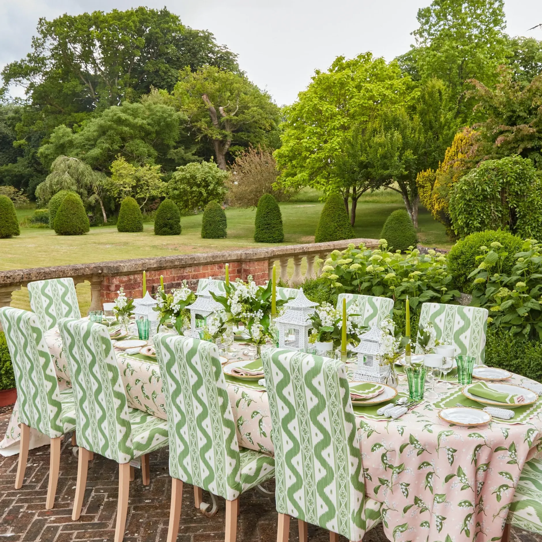 Clearance Mrs. Alice Isla Green & Pink Placemats (Set Of 4)
