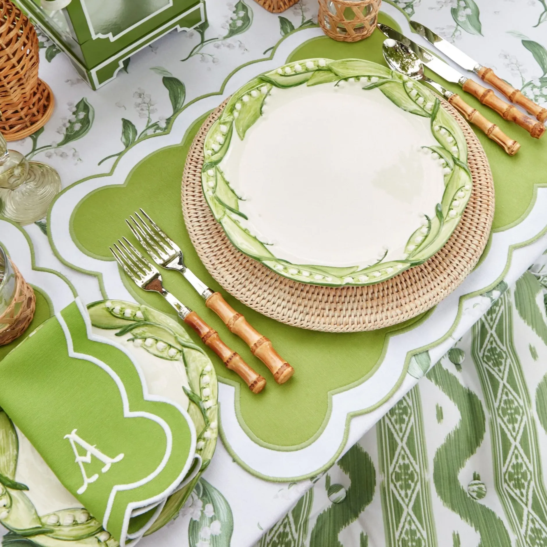New Mrs. Alice Lily Of The Valley Dinner Plates (Set Of 4)
