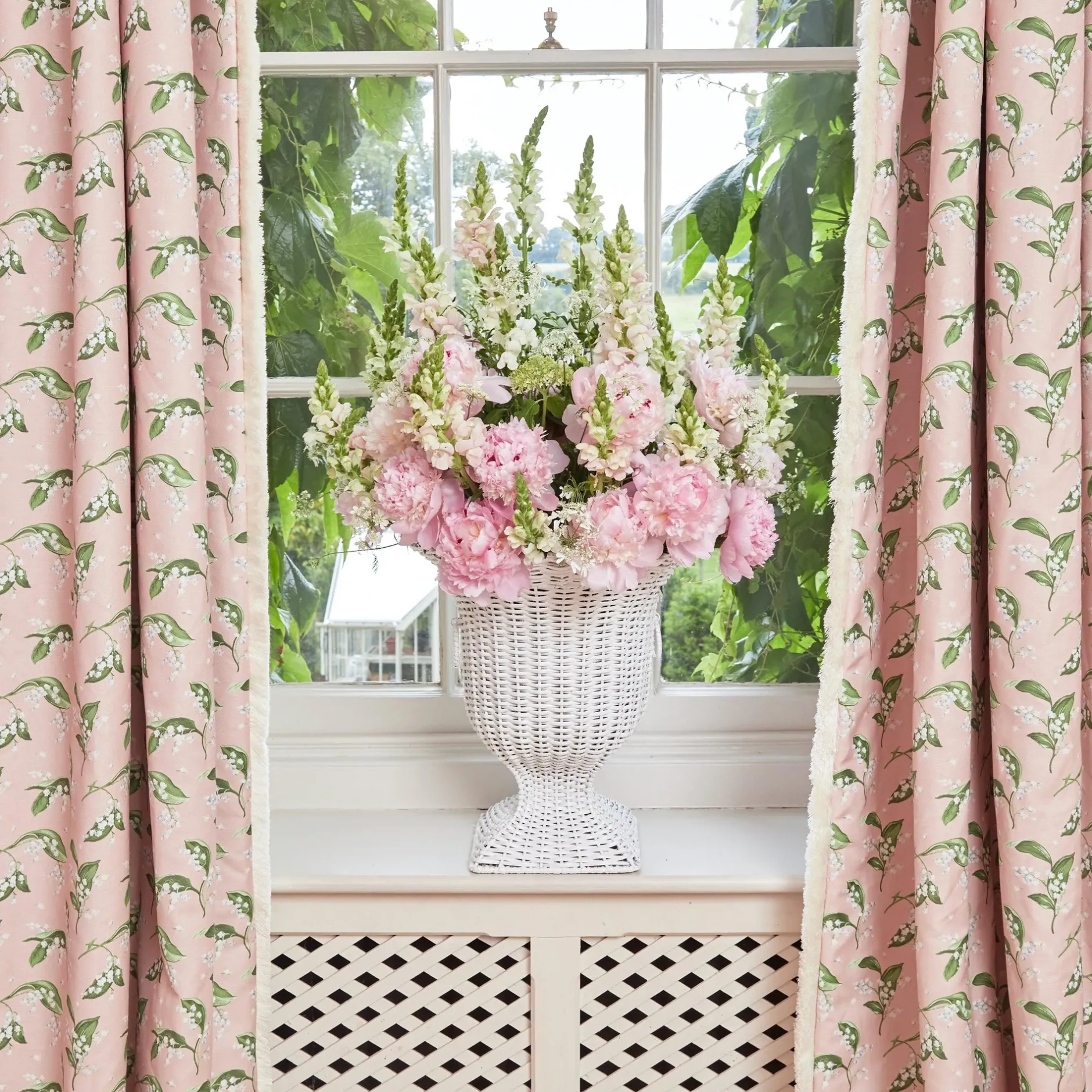 Discount Mrs. Alice Lily Of The Valley Fabric