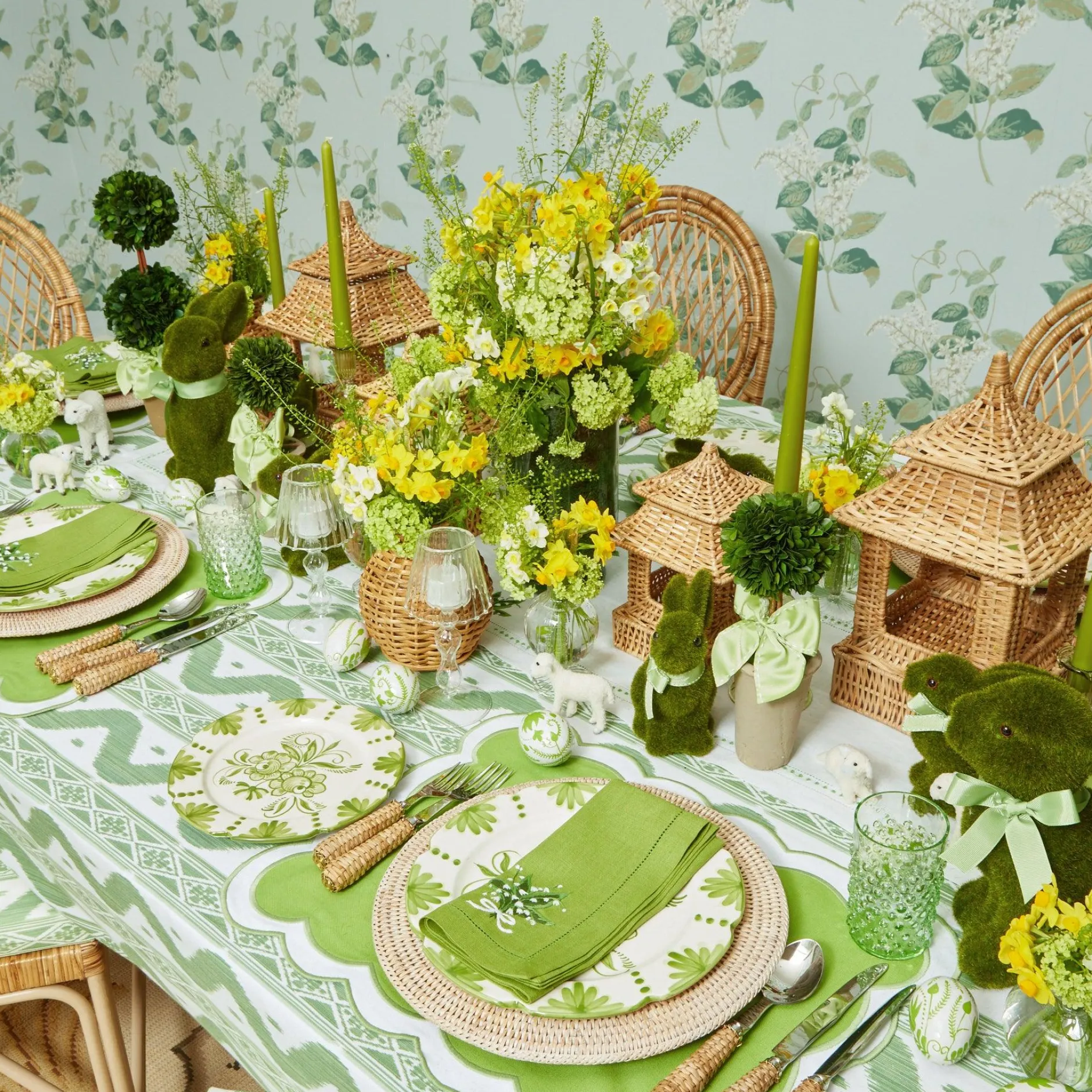 Best Mrs. Alice Lily Of The Valley Green Linen Napkins (Set Of 4)