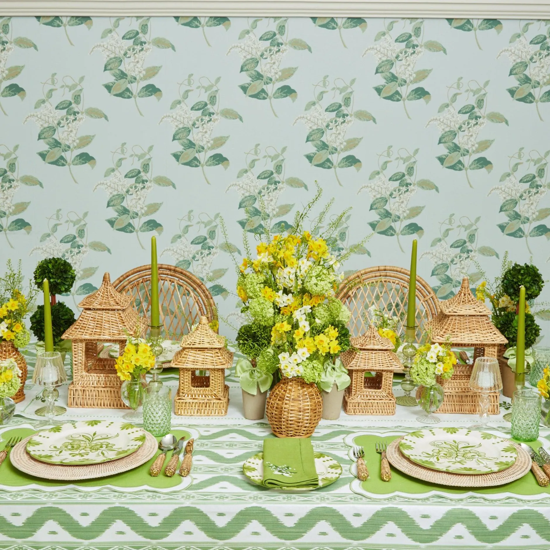 Sale Mrs. Alice Lily Of The Valley Table Runner