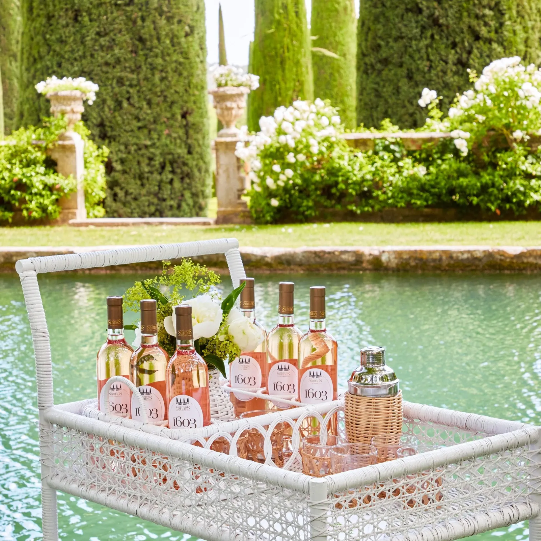 Discount Mrs. Alice Lorenzo White Rattan Bar Cart