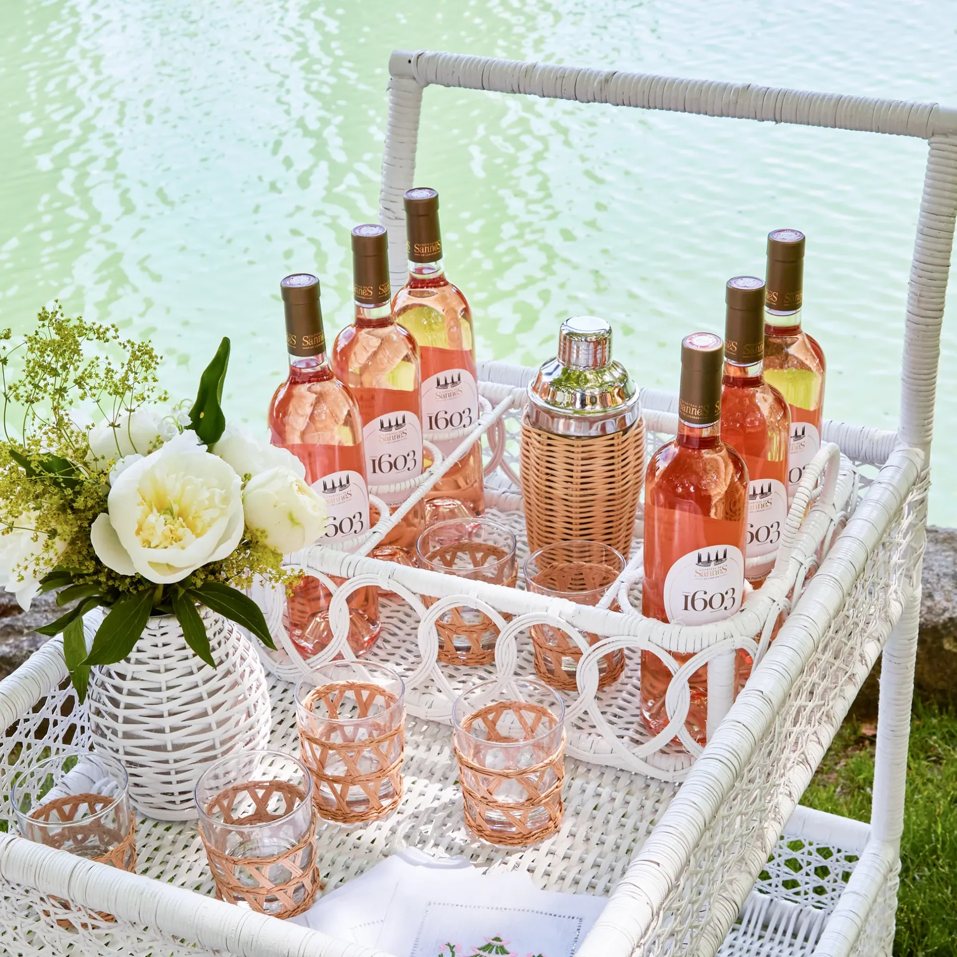 Discount Mrs. Alice Lorenzo White Rattan Drinks Tray