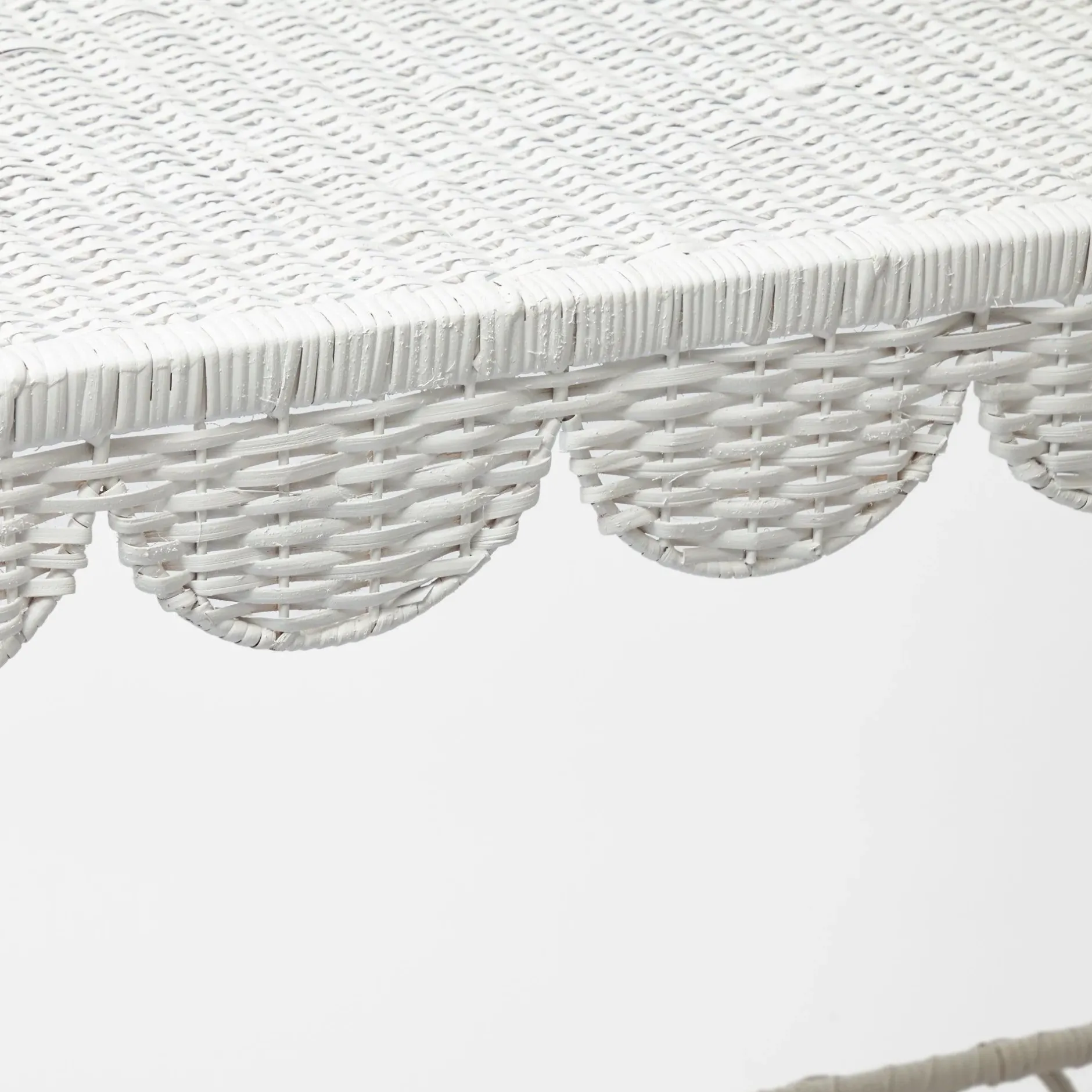 Online Mrs. Alice Madeleine White Rattan Scalloped Console Table
