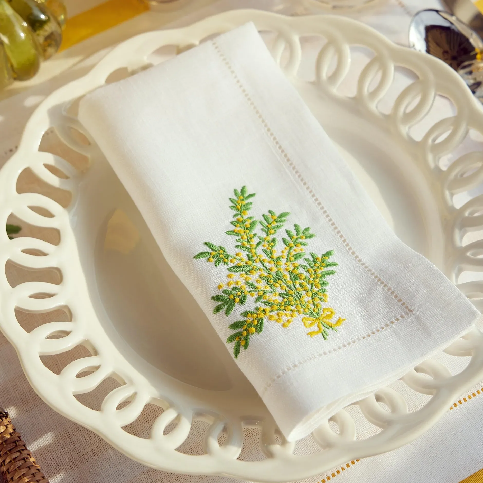 Online Mrs. Alice Mimosa White Linen Napkins (Set Of 4)