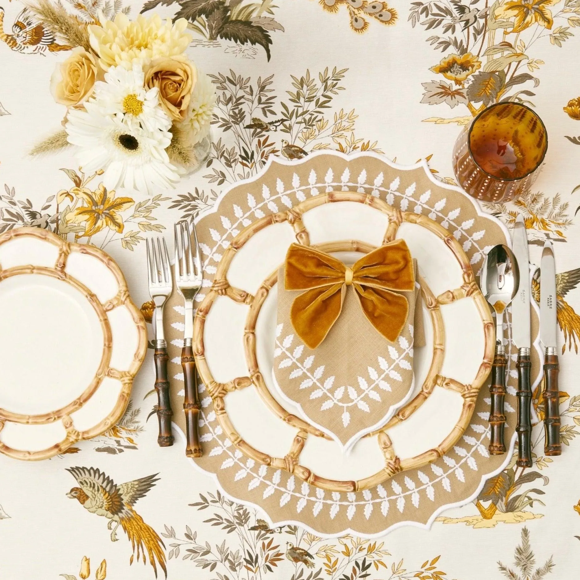 Hot Mrs. Alice Petal Bamboo Ceramic Dinner Plate