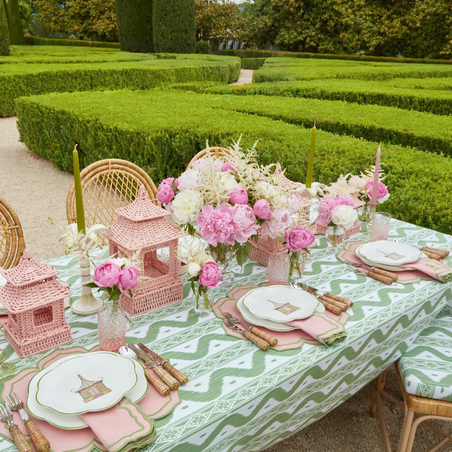 Best Mrs. Alice Pink & Green Pagoda Dinner & Starter Plates (Set Of 8)