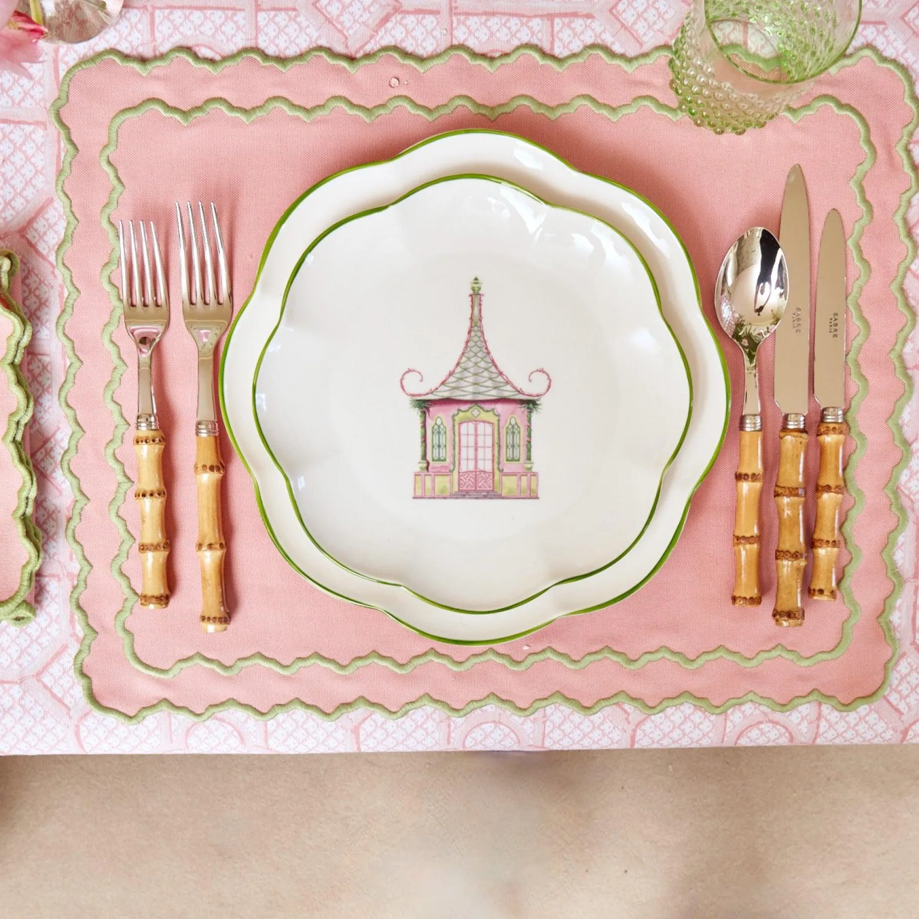 New Mrs. Alice Pink & Green Pagoda Dinner Plate (Set Of 4)