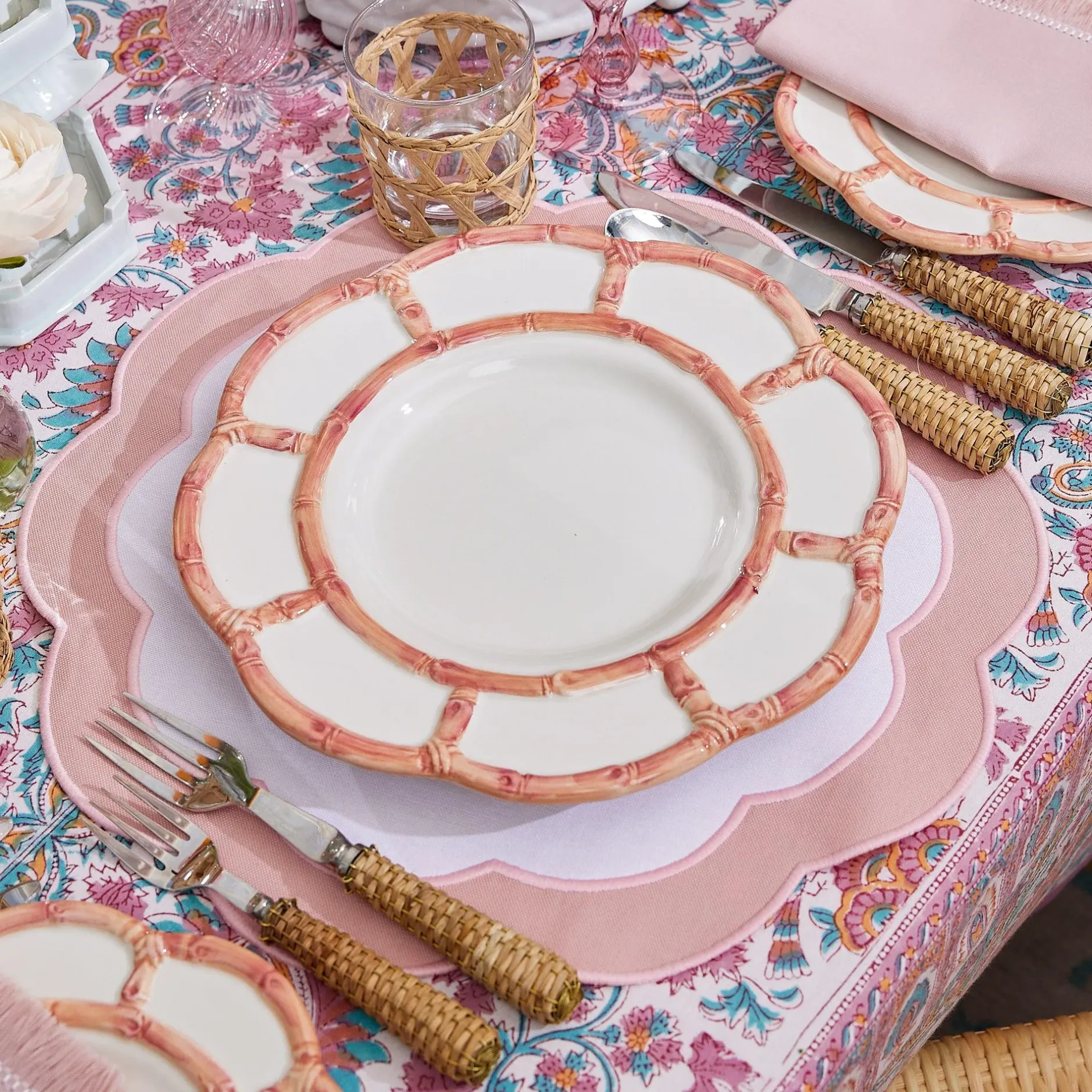 Clearance Mrs. Alice Pink Applique Placemats (Set Of 4)