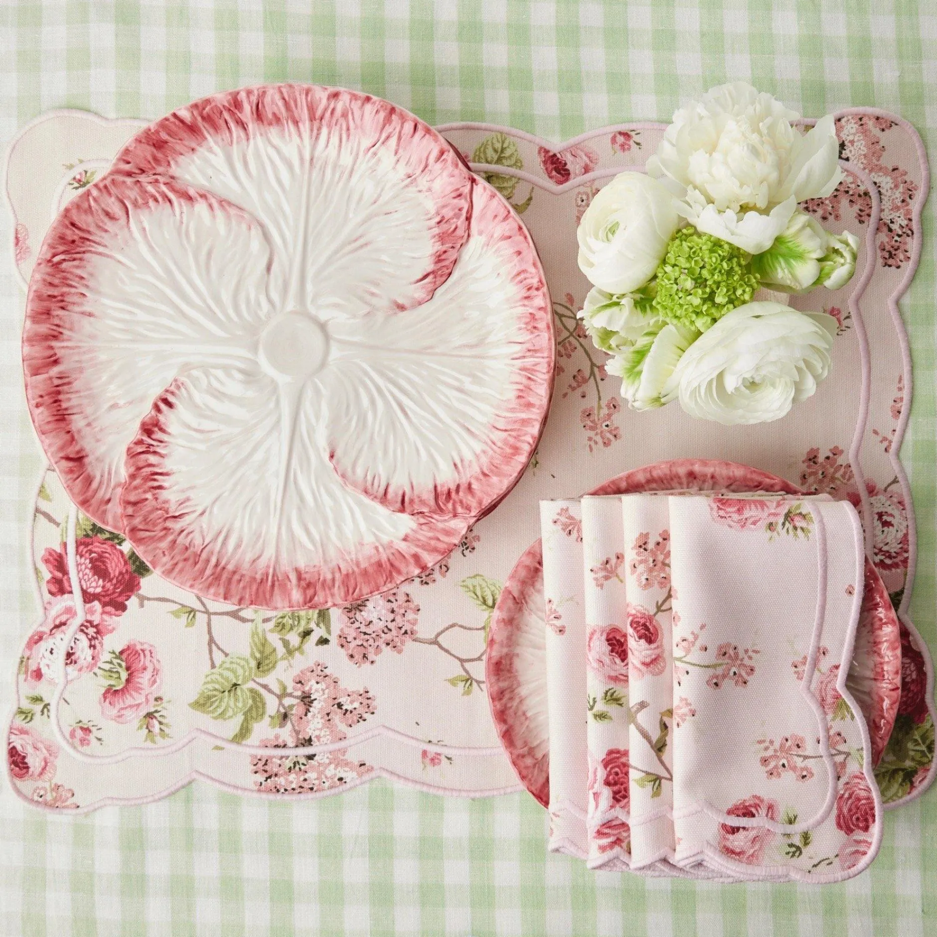Outlet Mrs. Alice Pink Capri Lettuce Dinner Plate