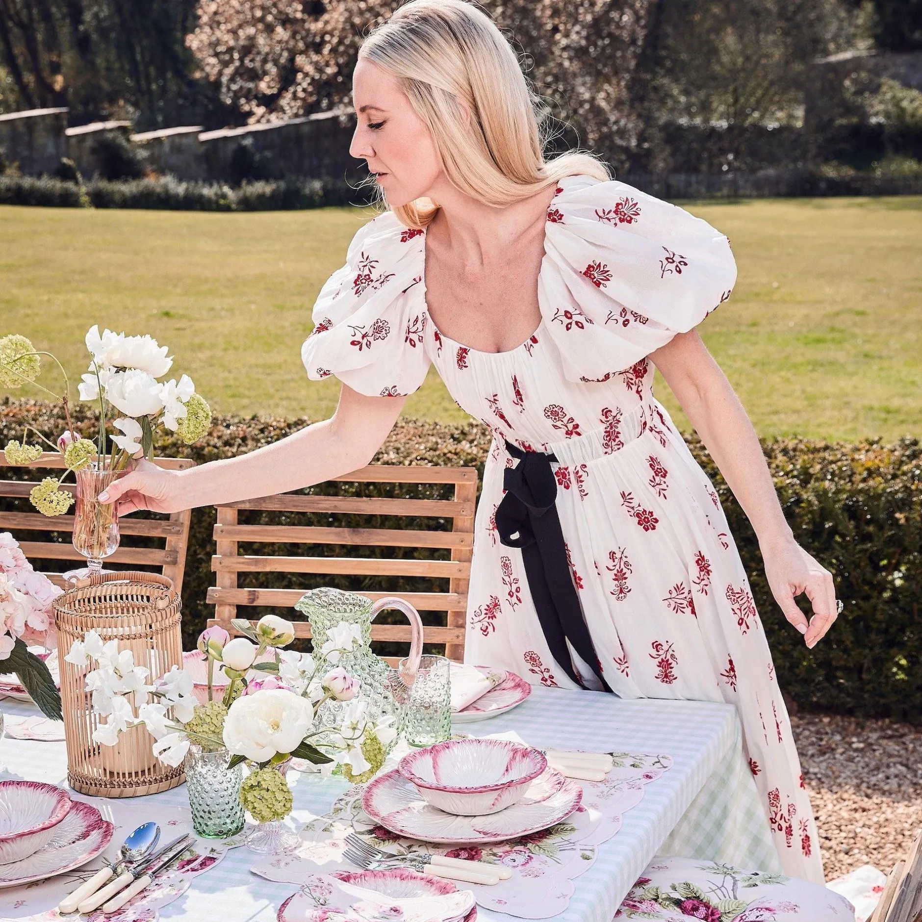 Discount Mrs. Alice Pink Capri Lettuce Dinner Plate (Set Of 4)