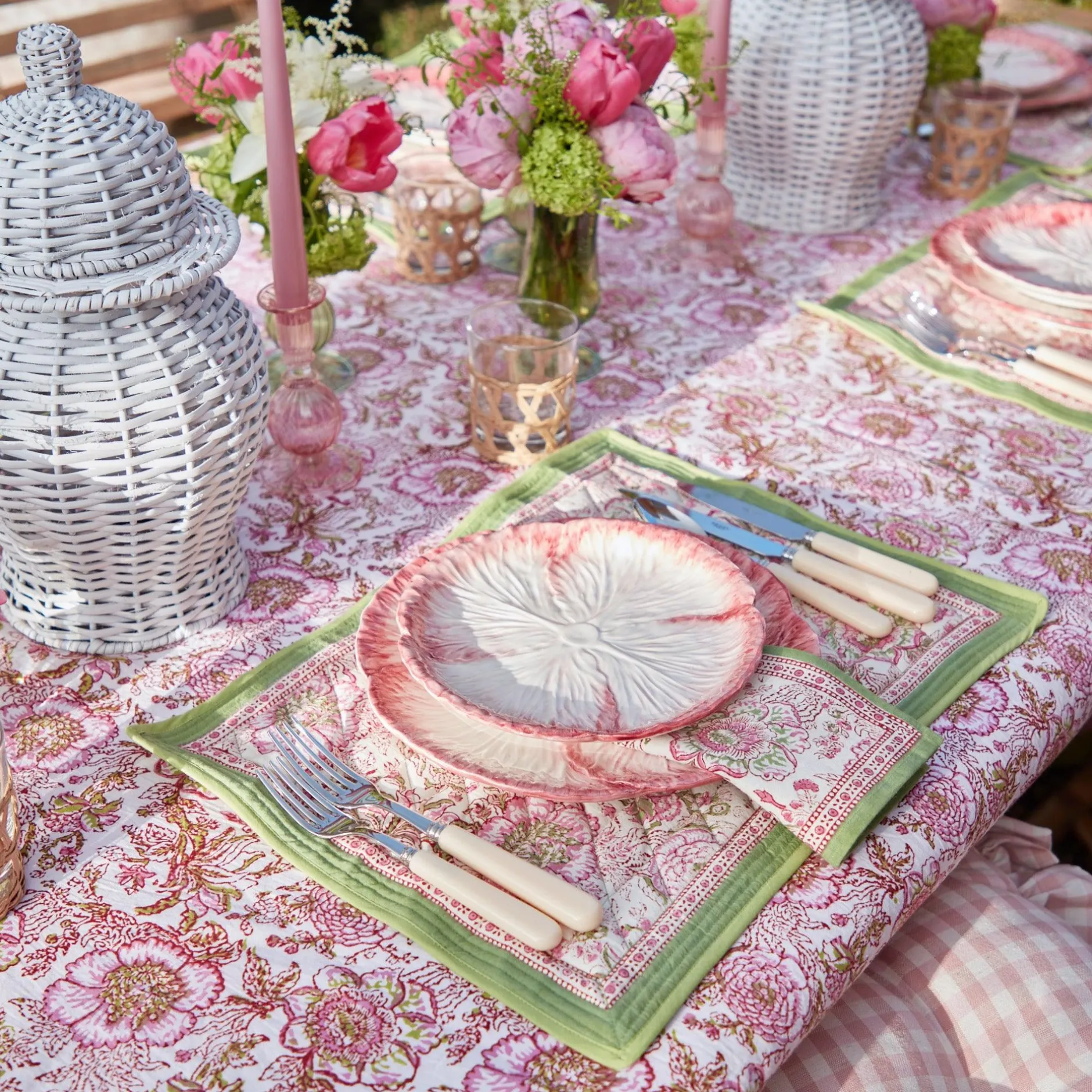Outlet Mrs. Alice Pink Capri Lettuce Starter Plate