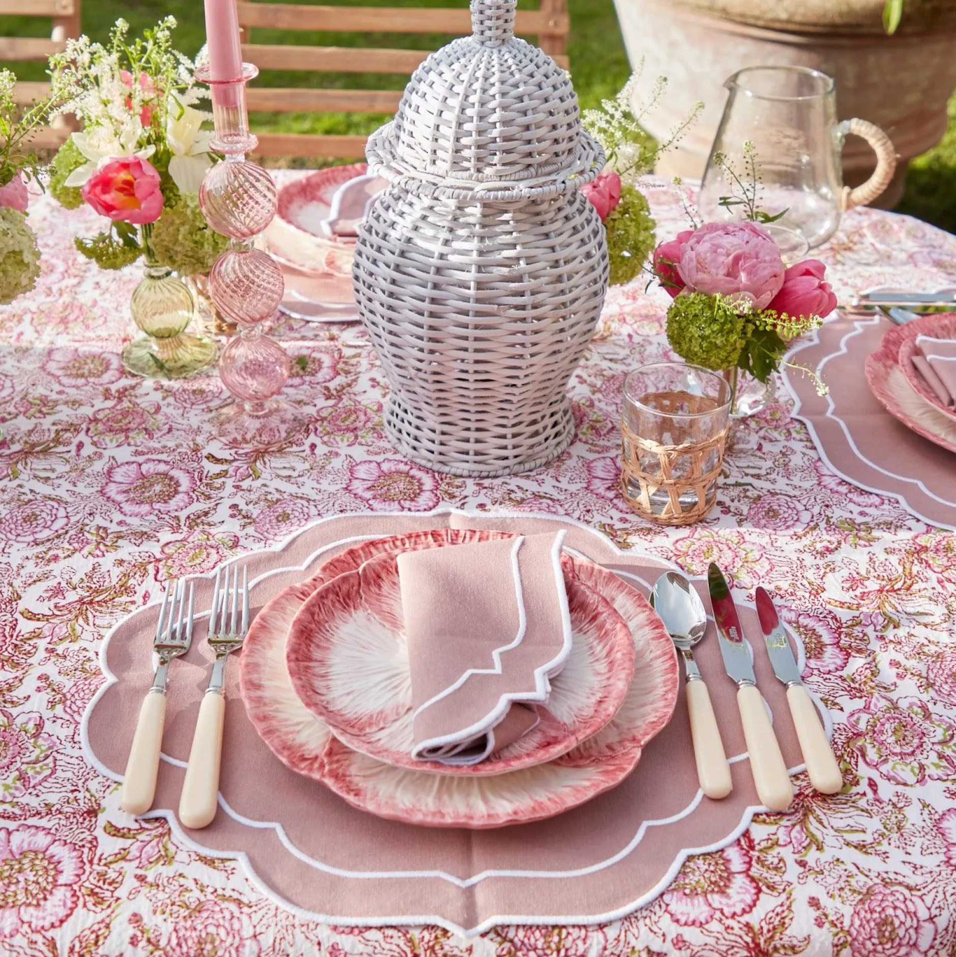 Online Mrs. Alice Pink Capri Lettuce Starter Plate