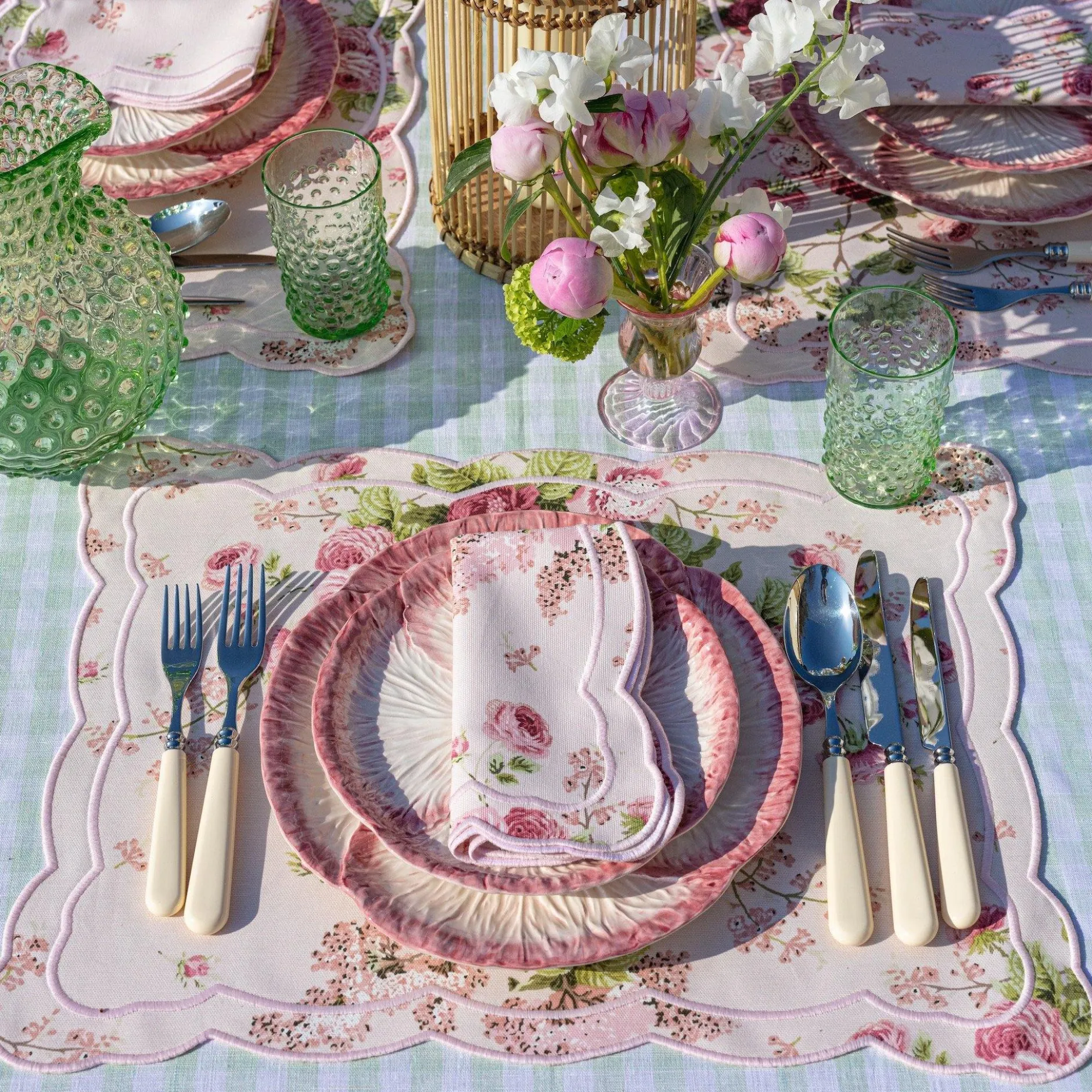 Online Mrs. Alice Pink Capri Lettuce Starter Plate