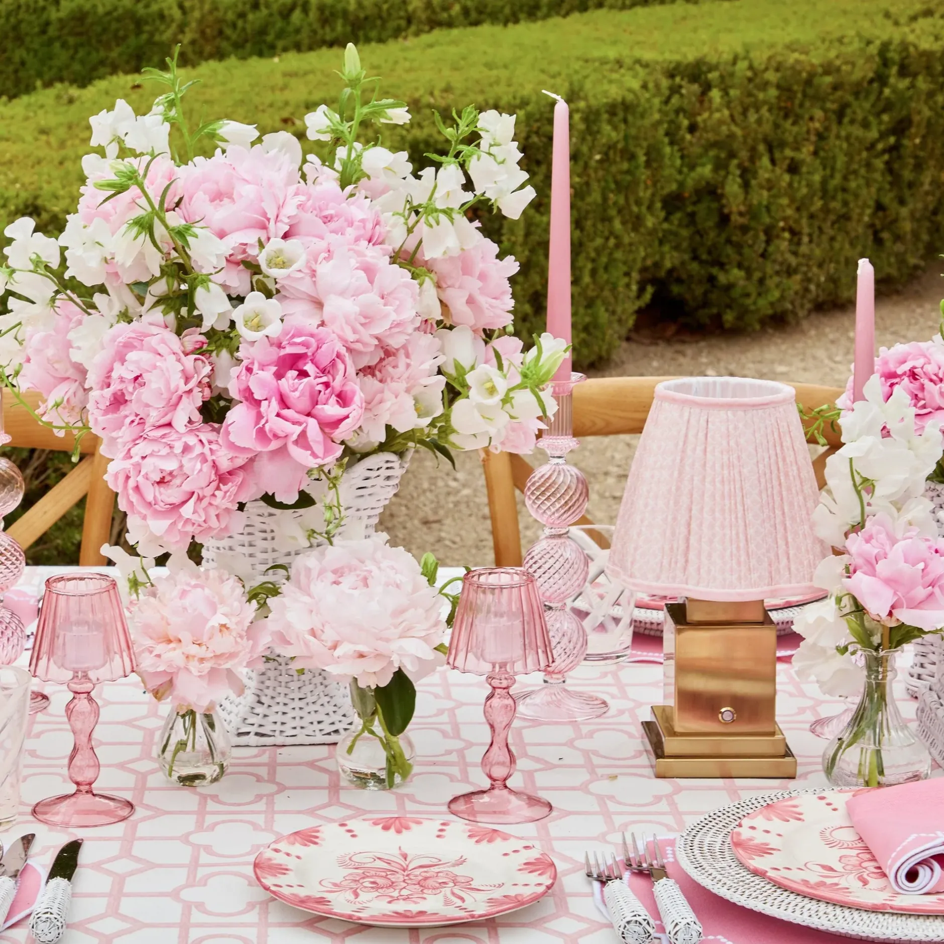 Outlet Mrs. Alice Pink Lotus Lampshade