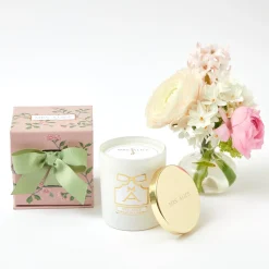 Hot Mrs. Alice Portrait Of A Garden Scented Candle