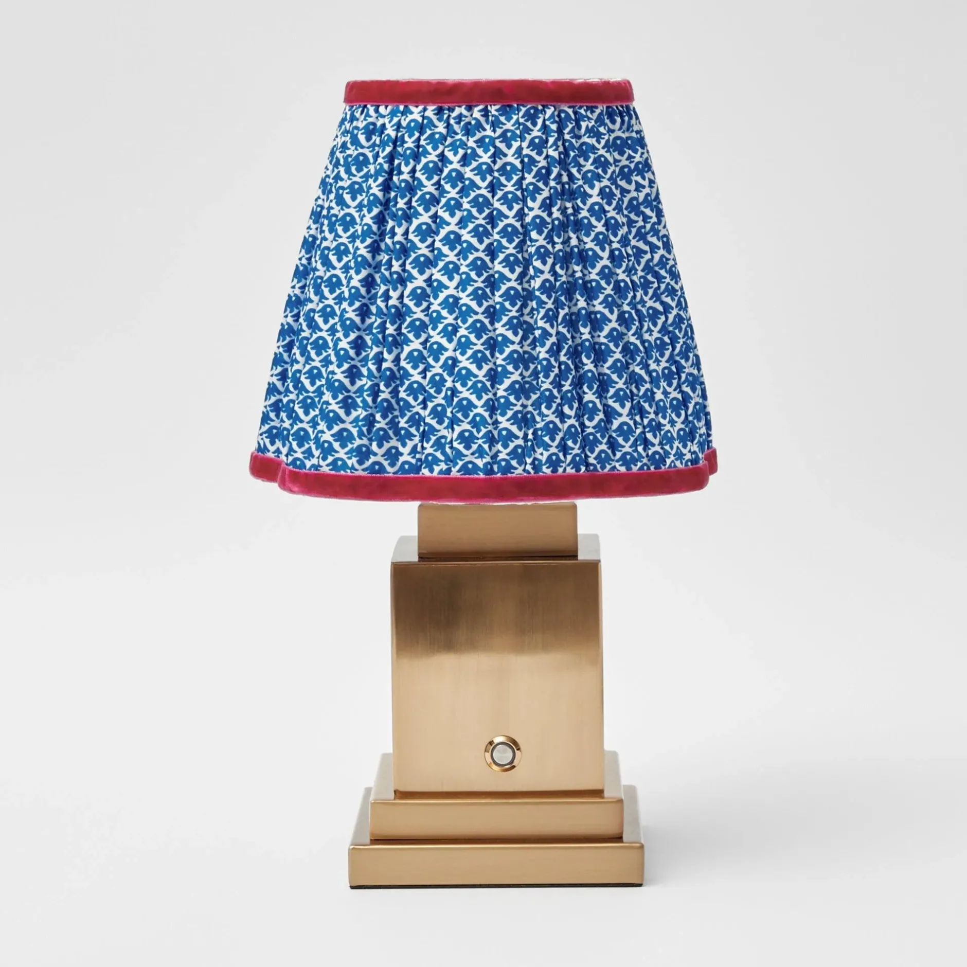 Discount Mrs. Alice Rechargeable Lamp With Blue Lotus Lampshade
