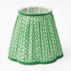 Mrs. Alice Rechargeable Lamp With Green Lotus Lampshade