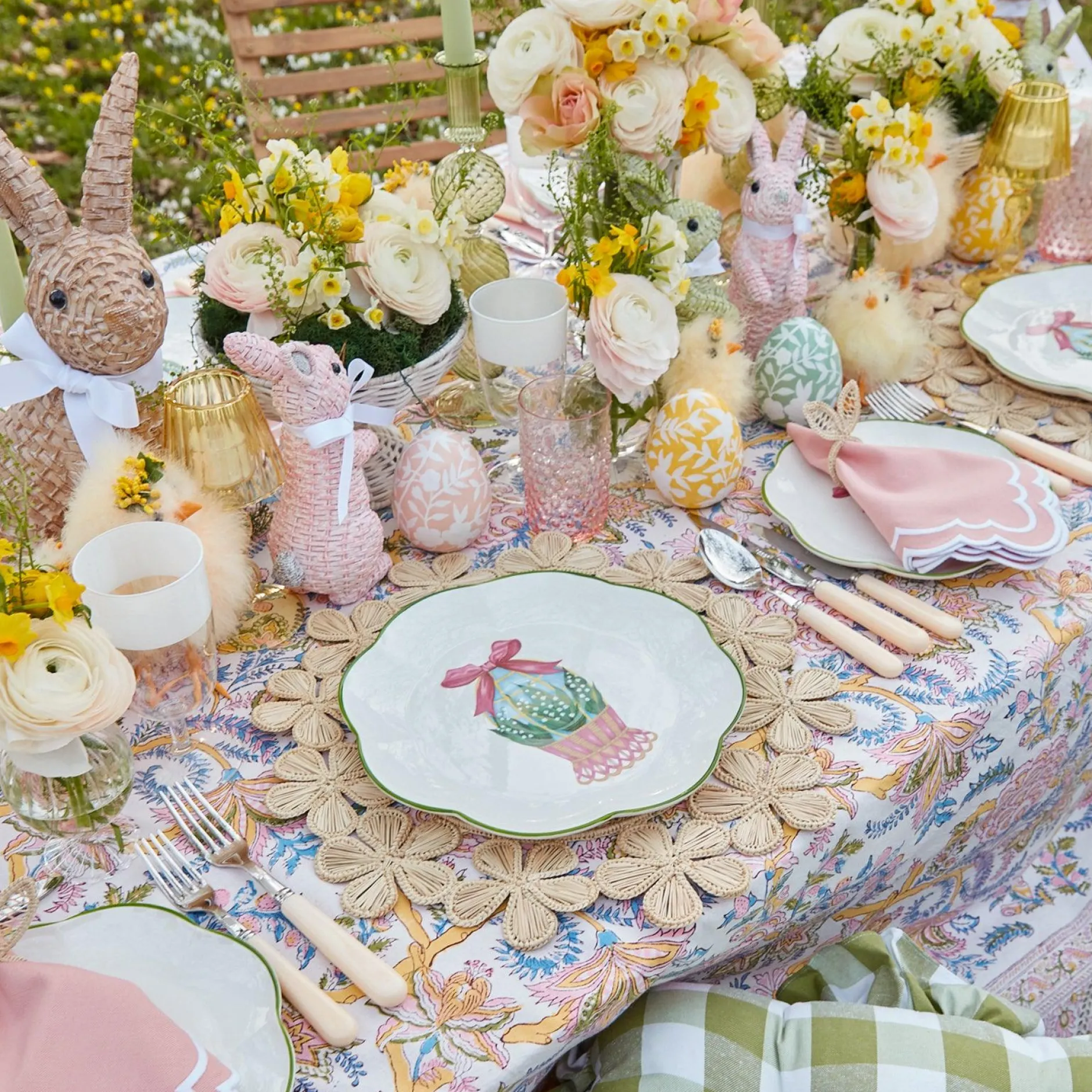 Hot Mrs. Alice Scalloped Easter Dinner Plate (Set Of 4)