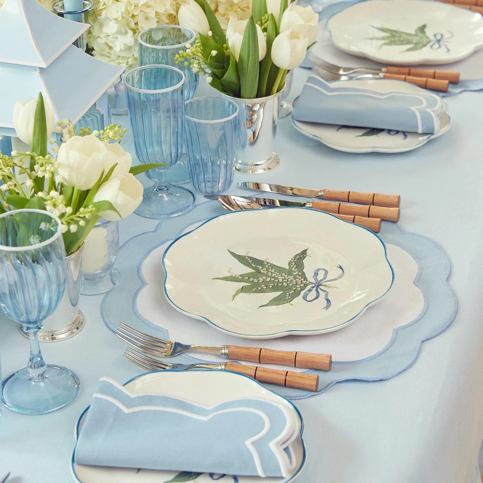 Mrs. Alice Scalloped Lily Of The Valley Starter Plate (Set Of 4)