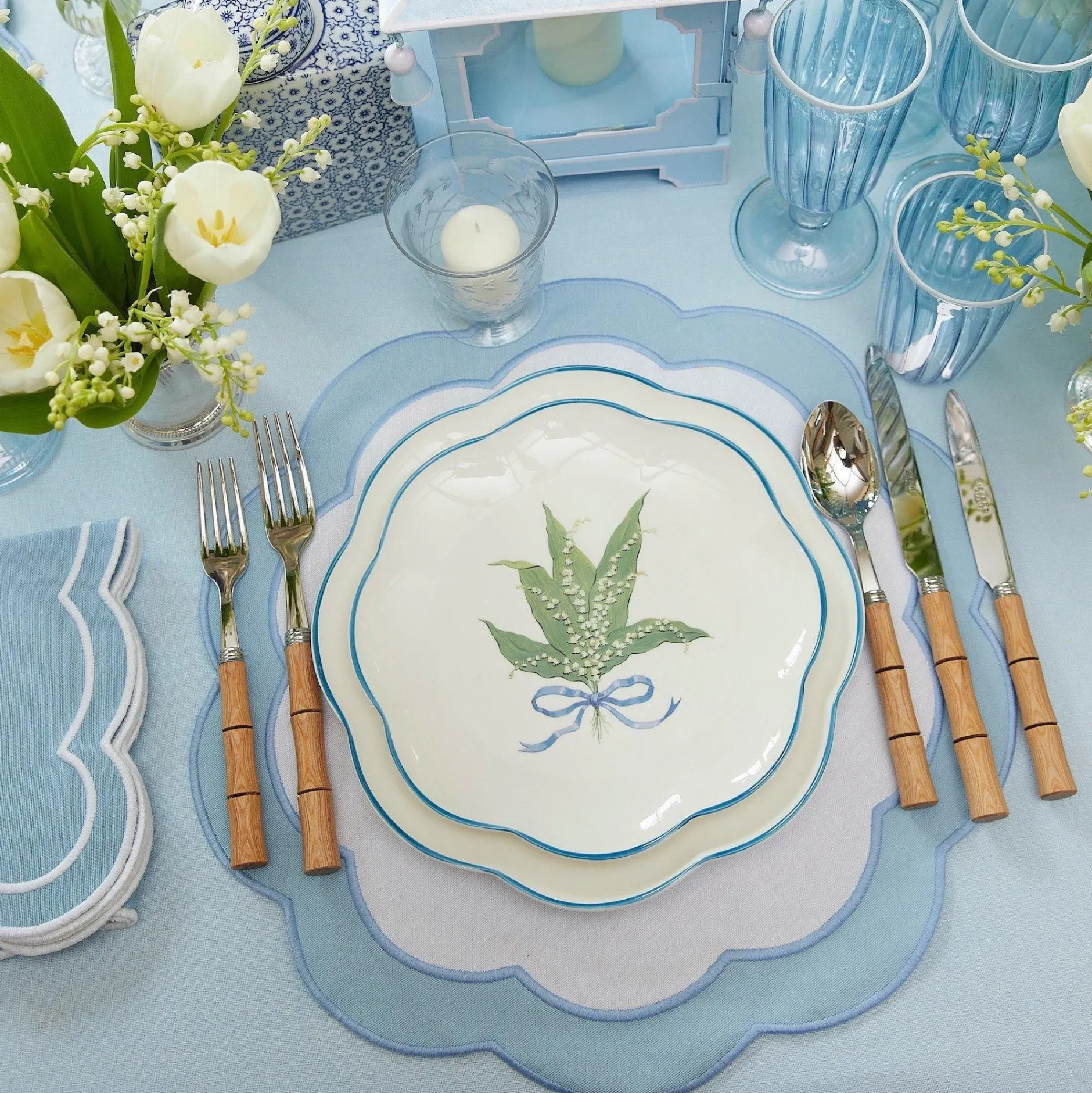 Mrs. Alice Scalloped Lily Of The Valley Starter Plate (Set Of 4)