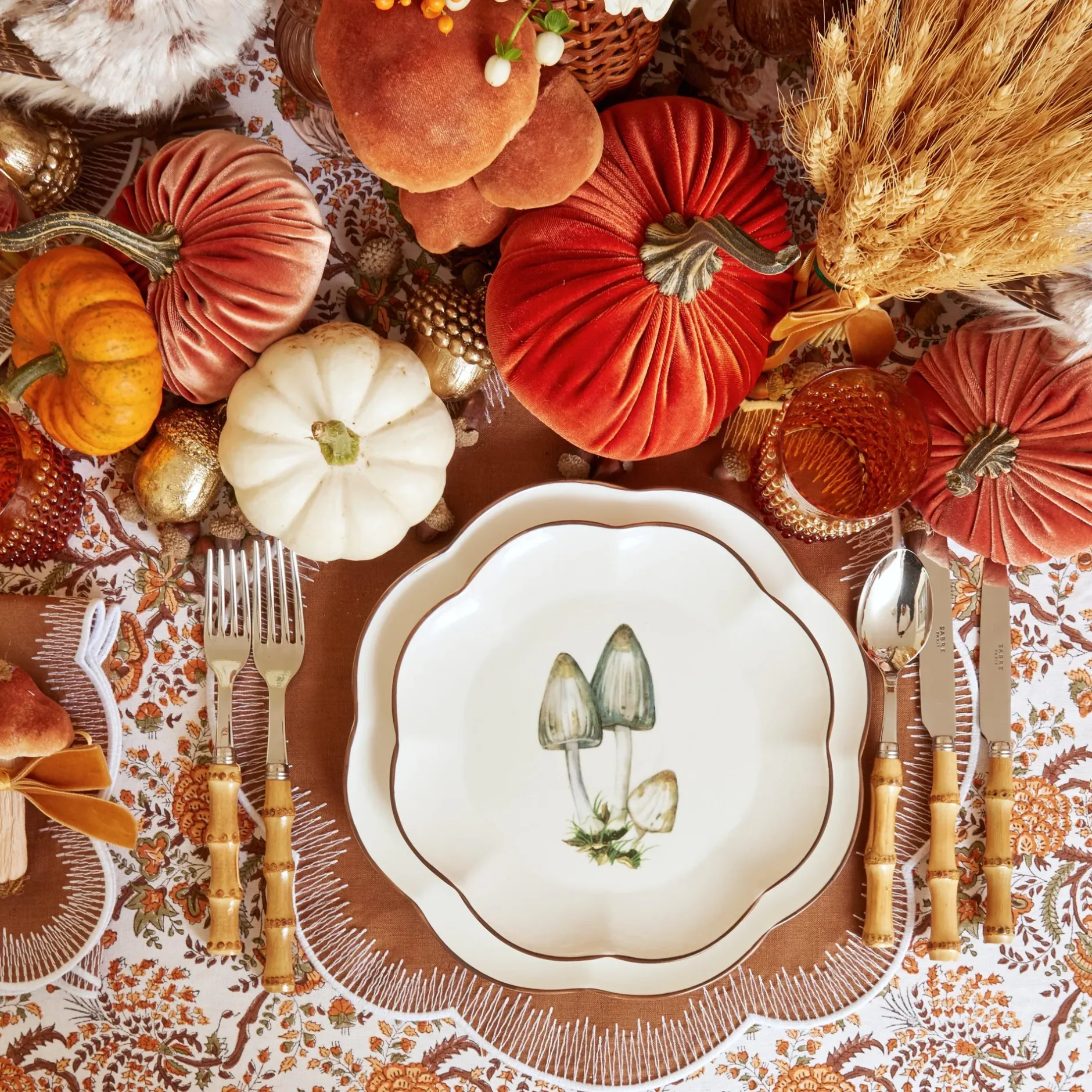 Online Mrs. Alice Scalloped Mushroom Starter Plate (Grey)