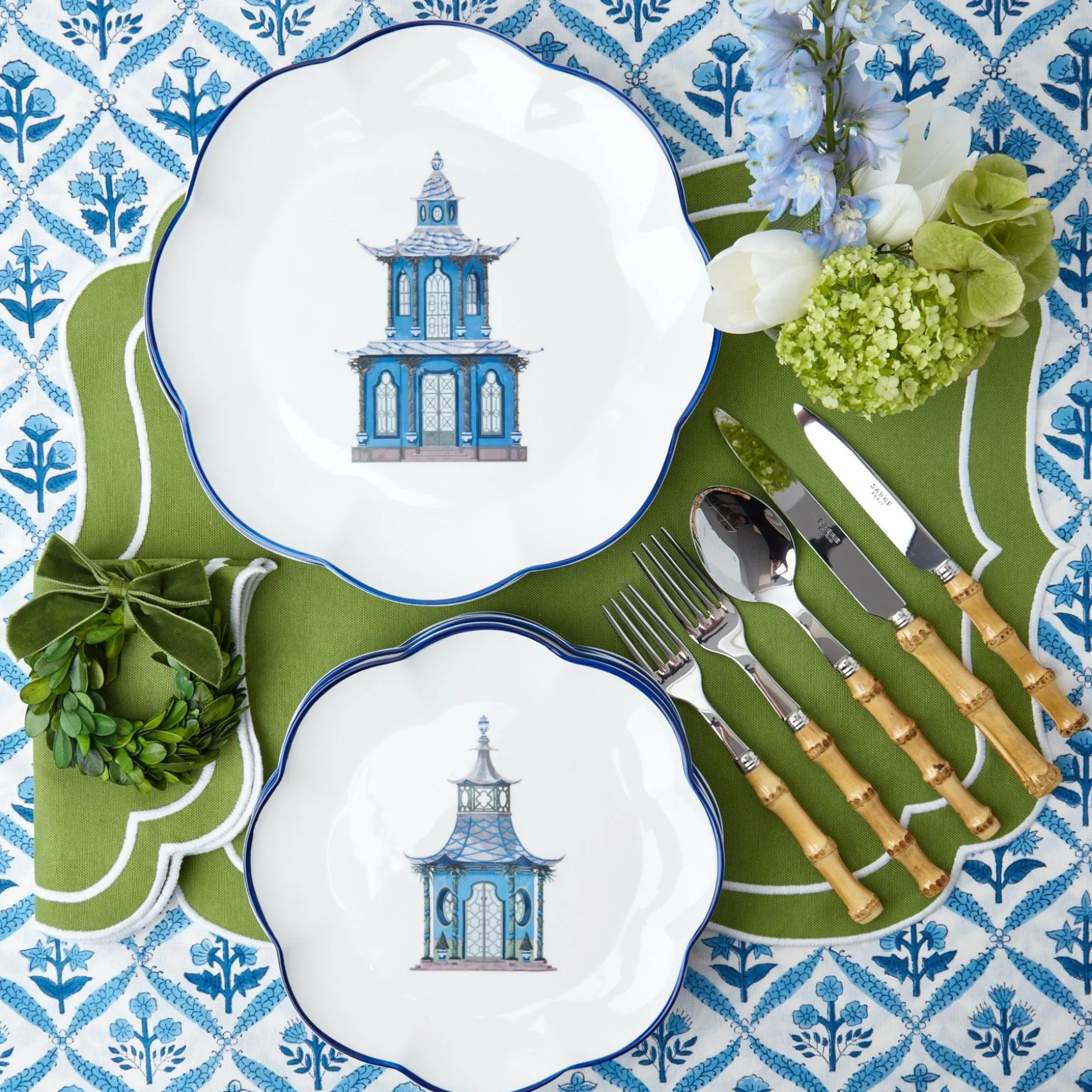 Online Mrs. Alice Scalloped Pagoda Dinner Plate