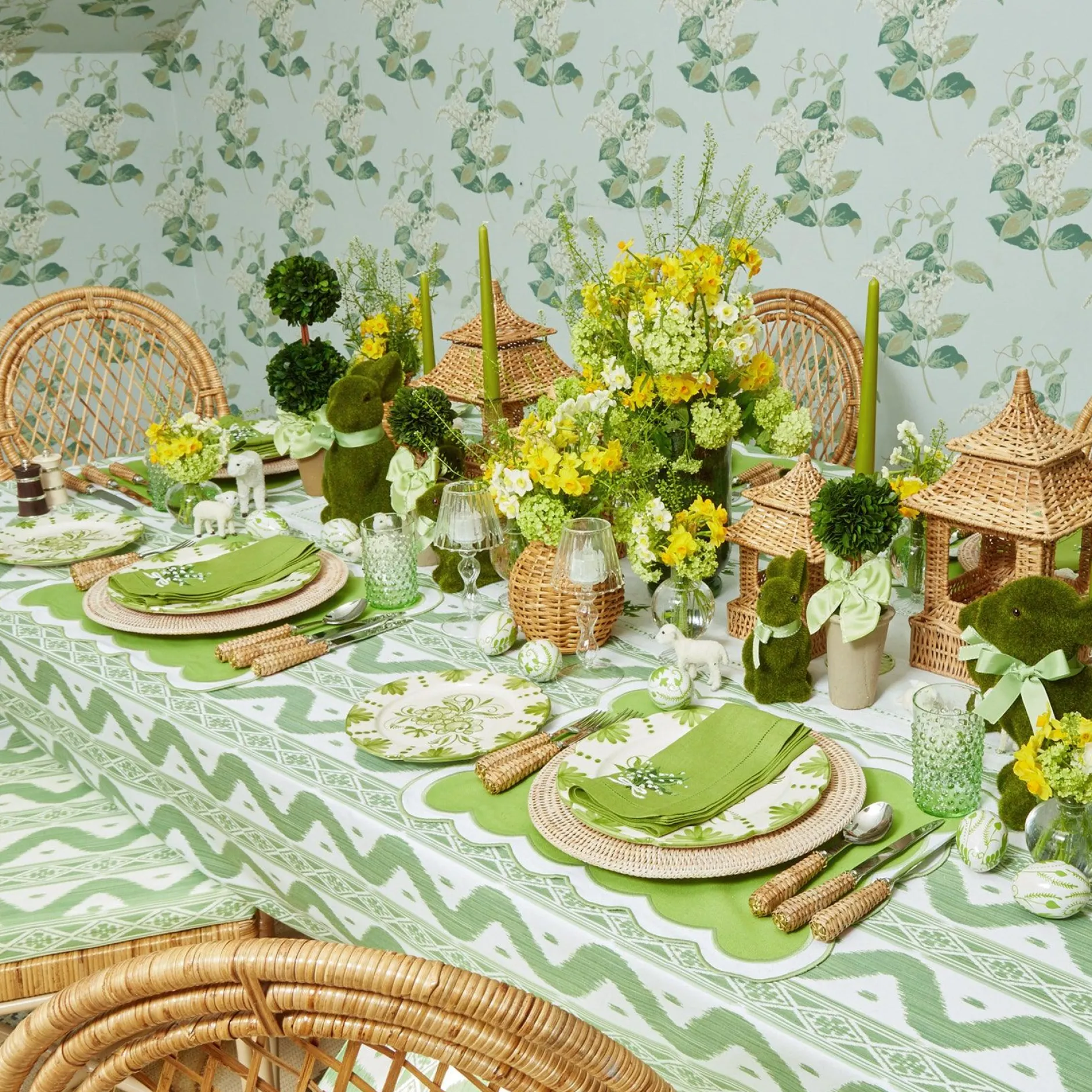 Clearance Mrs. Alice Serena Applique Green Placemats (Set Of 4)