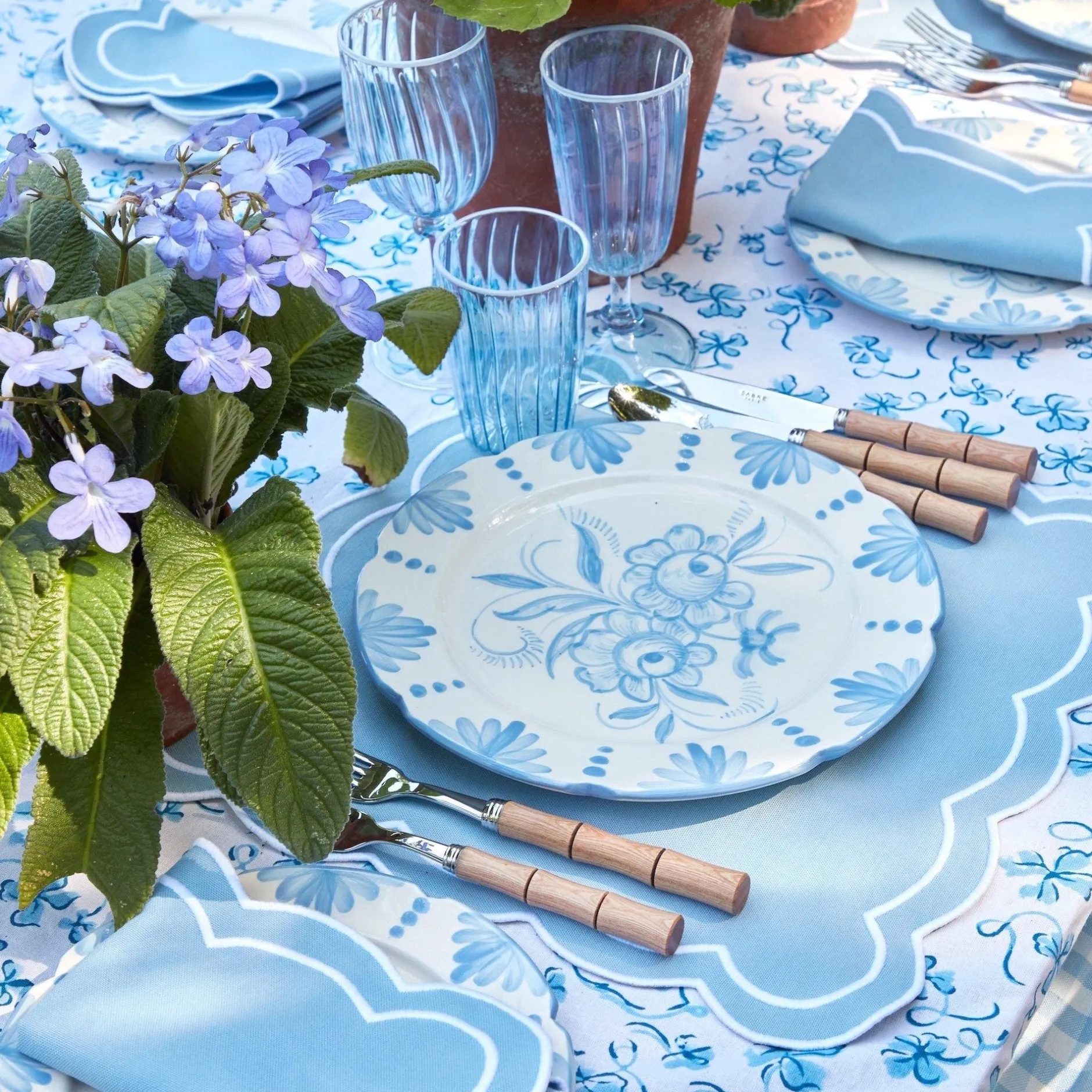Best Mrs. Alice Seville Blue Gardenia Dinner Plate
