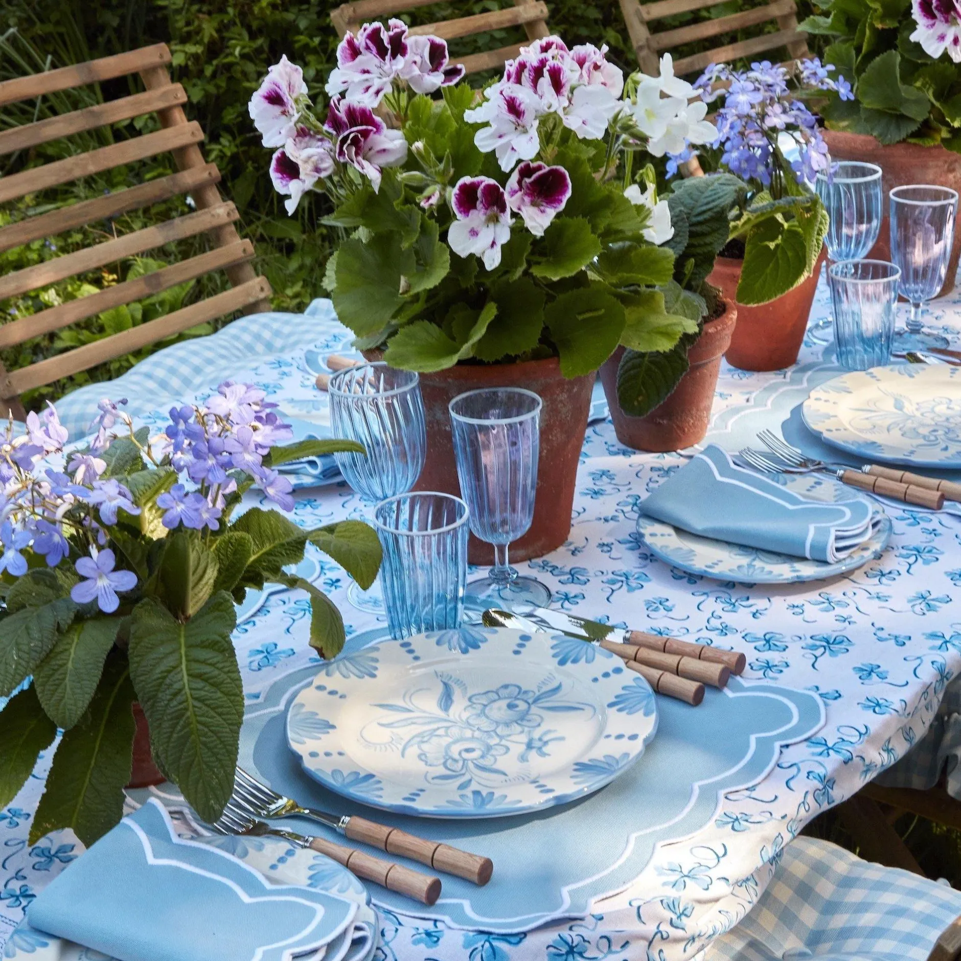 Discount Mrs. Alice Seville Blue Gardenia Starter Plate