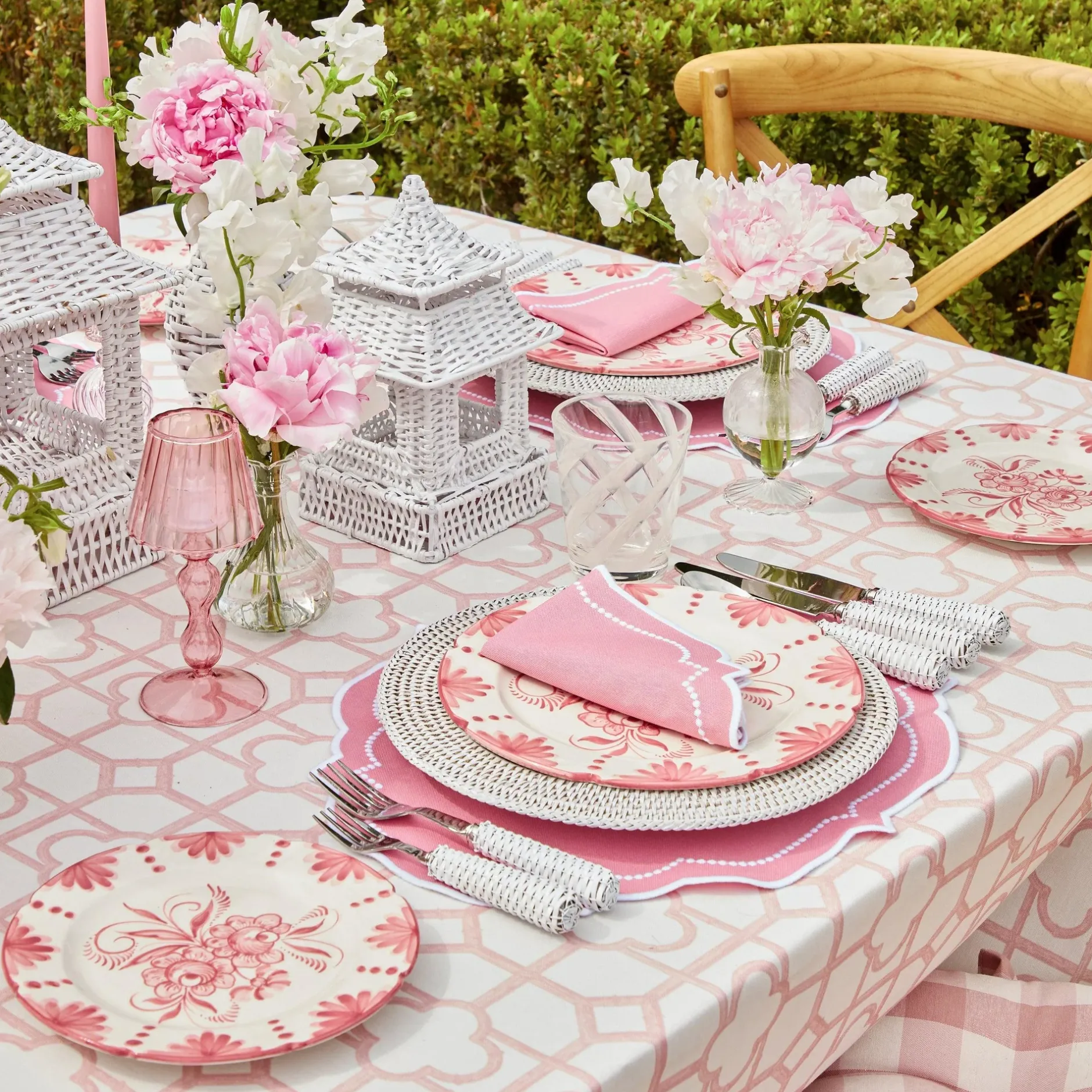 Discount Mrs. Alice Seville Pink Gardenia Starter Plate (Set Of 4)