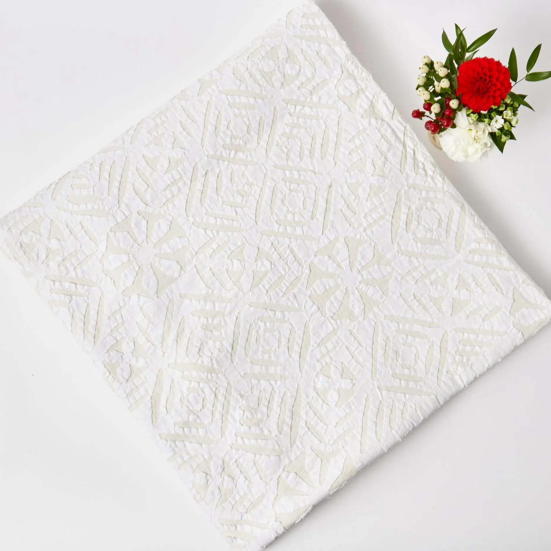 Hot Mrs. Alice Snowflake Applique Tablecloth