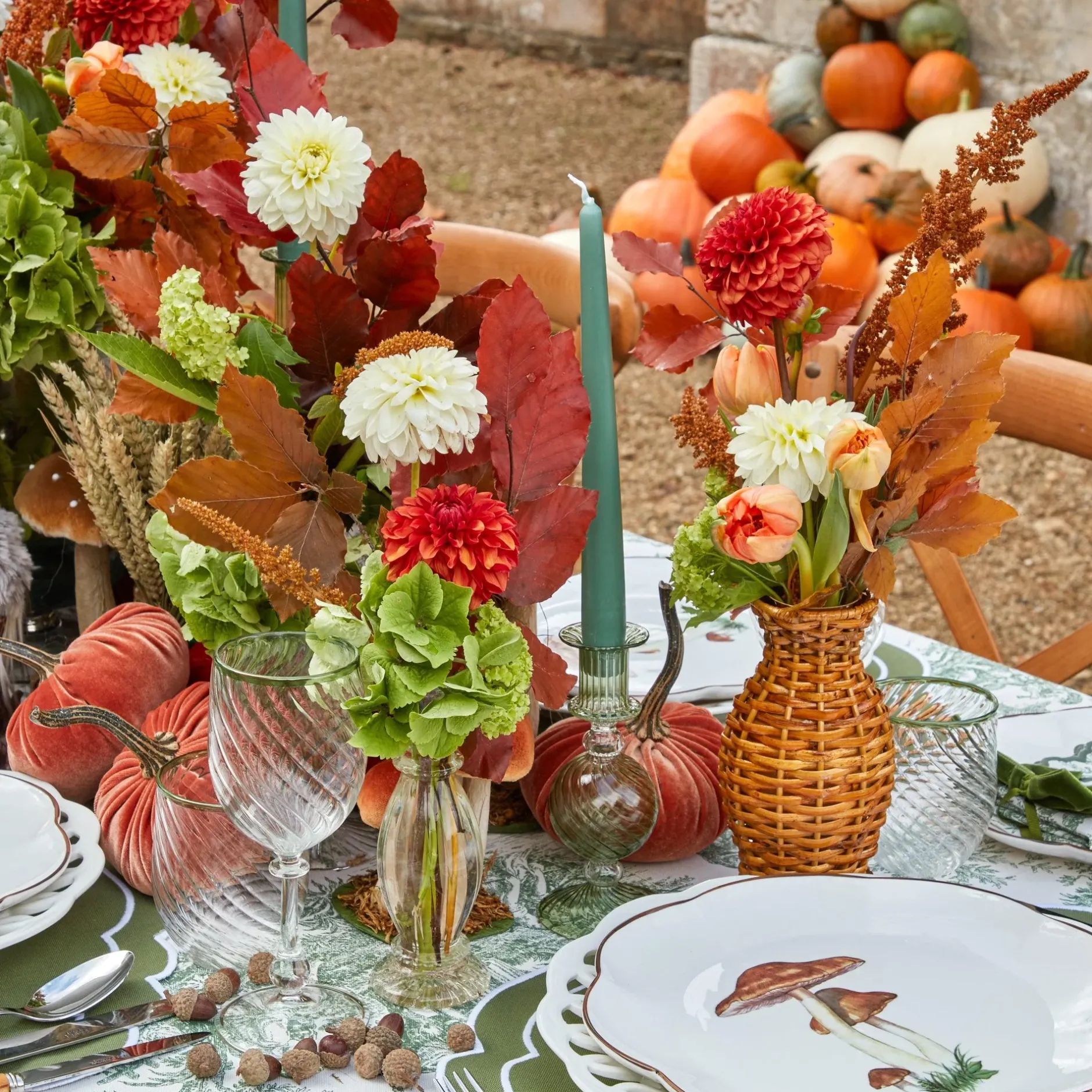 Mrs. Alice Sofia Bud Vase Set